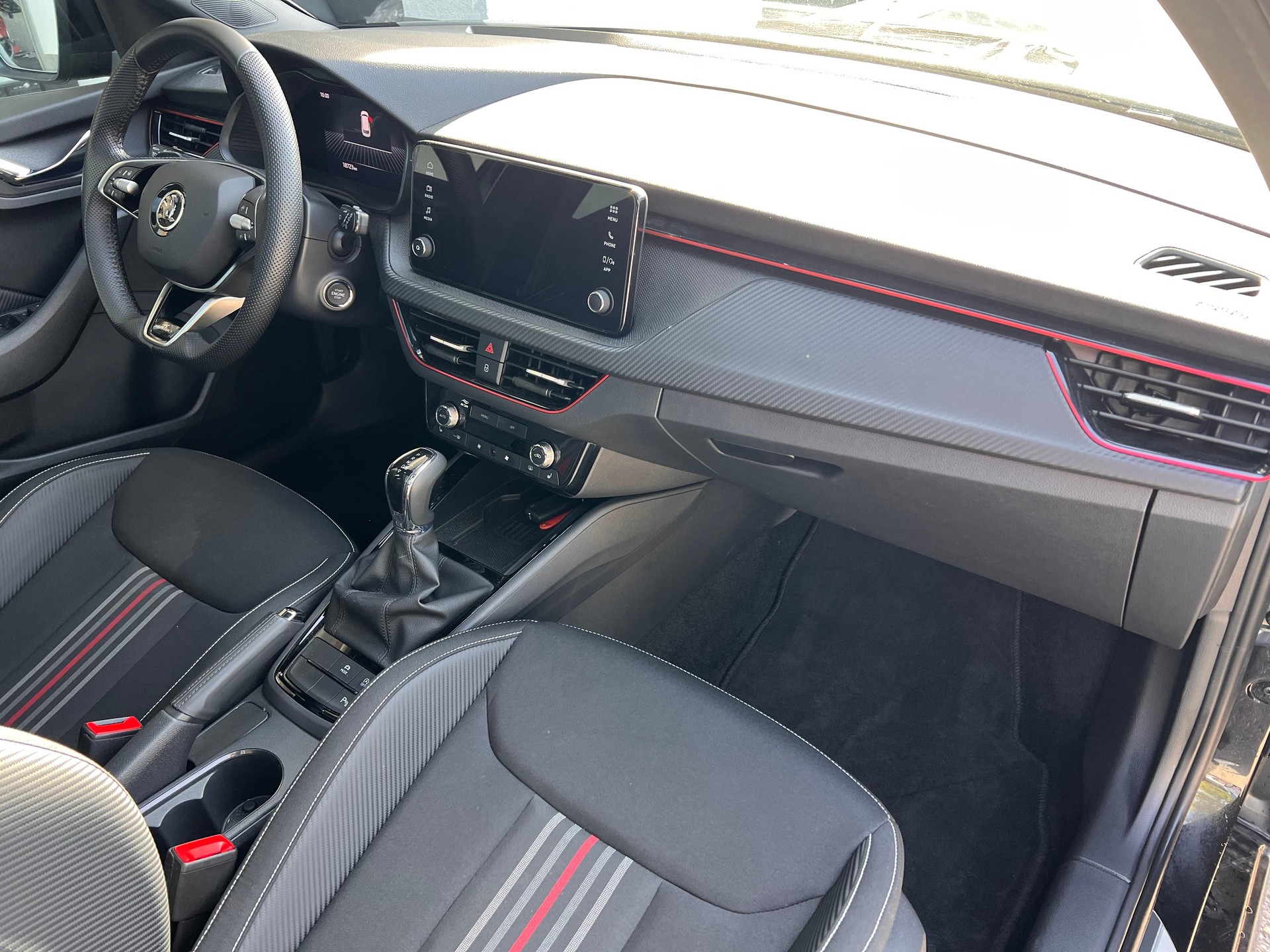 SKODA Kamiq 1.0 TSI Monte Carlo DSG-image-13