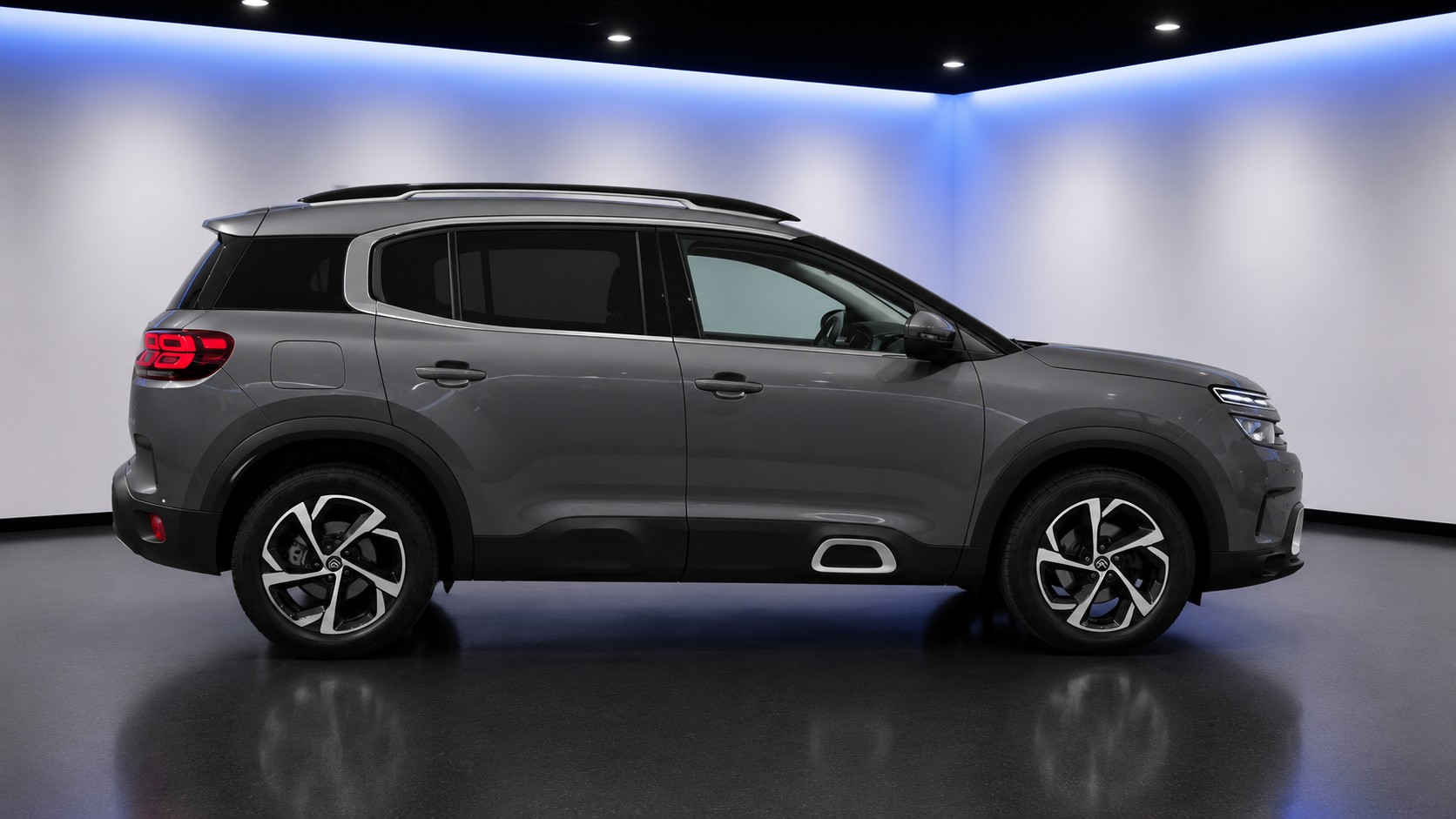 CITROEN C5 Aircross 1.6i PureTech Feel EAT8-image-6
