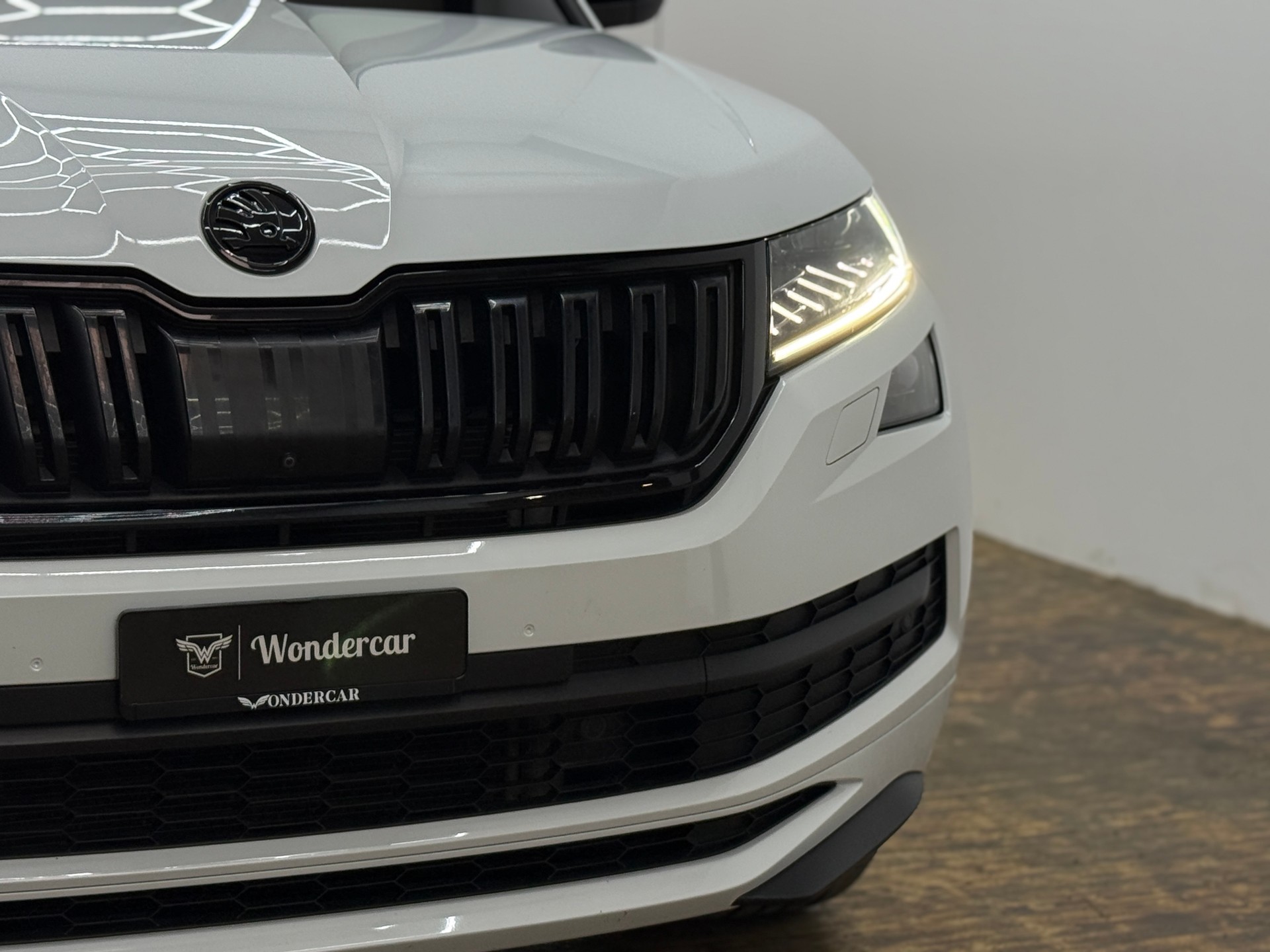 SKODA Kodiaq 2.0 TDI CR Sport Line 4x4 DSG-showroom-element-3