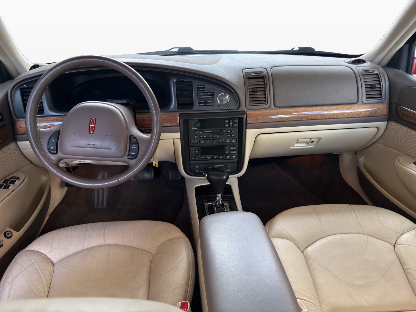 LINCOLN Continental-image-11