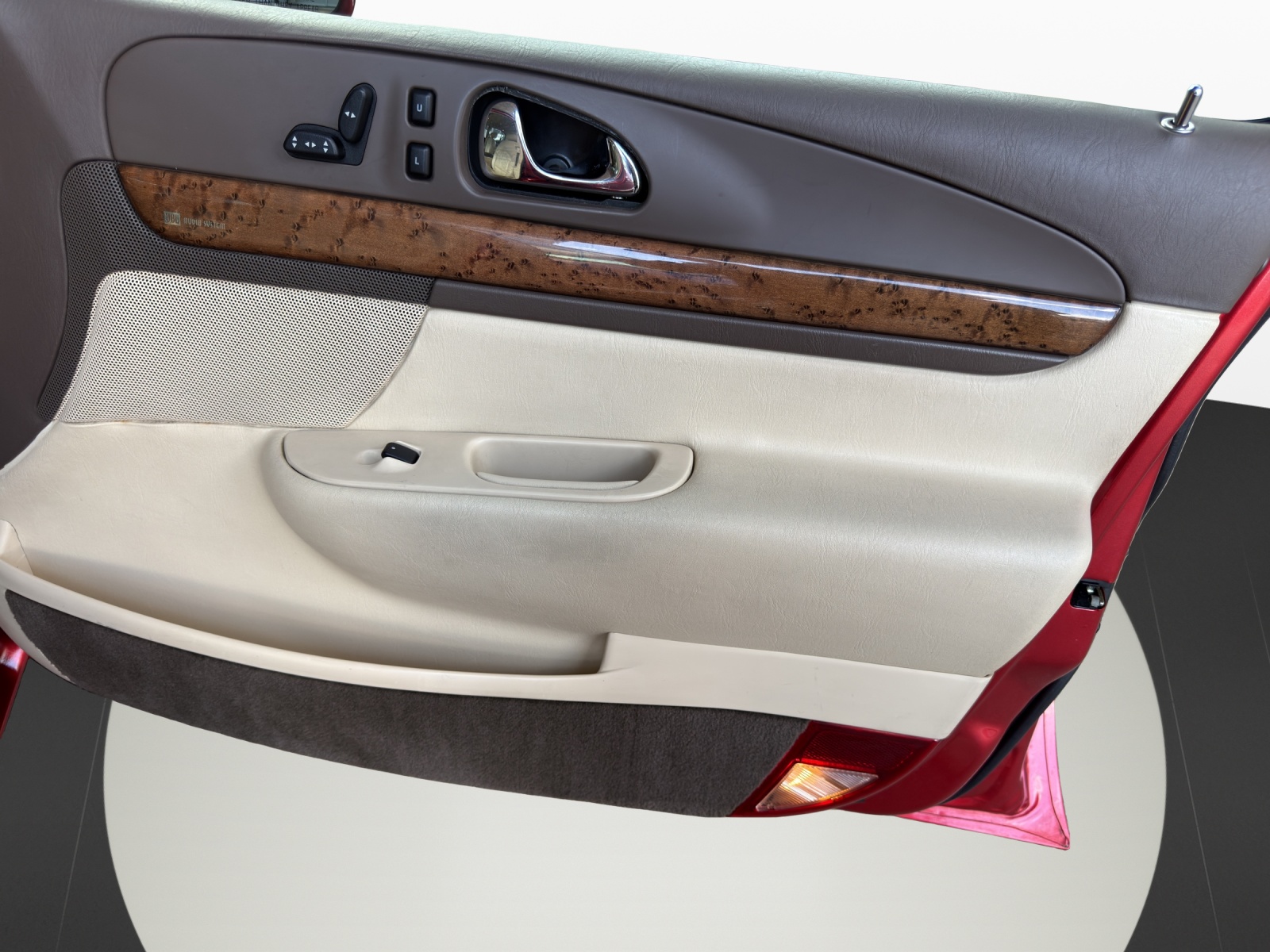 LINCOLN Continental-image-16