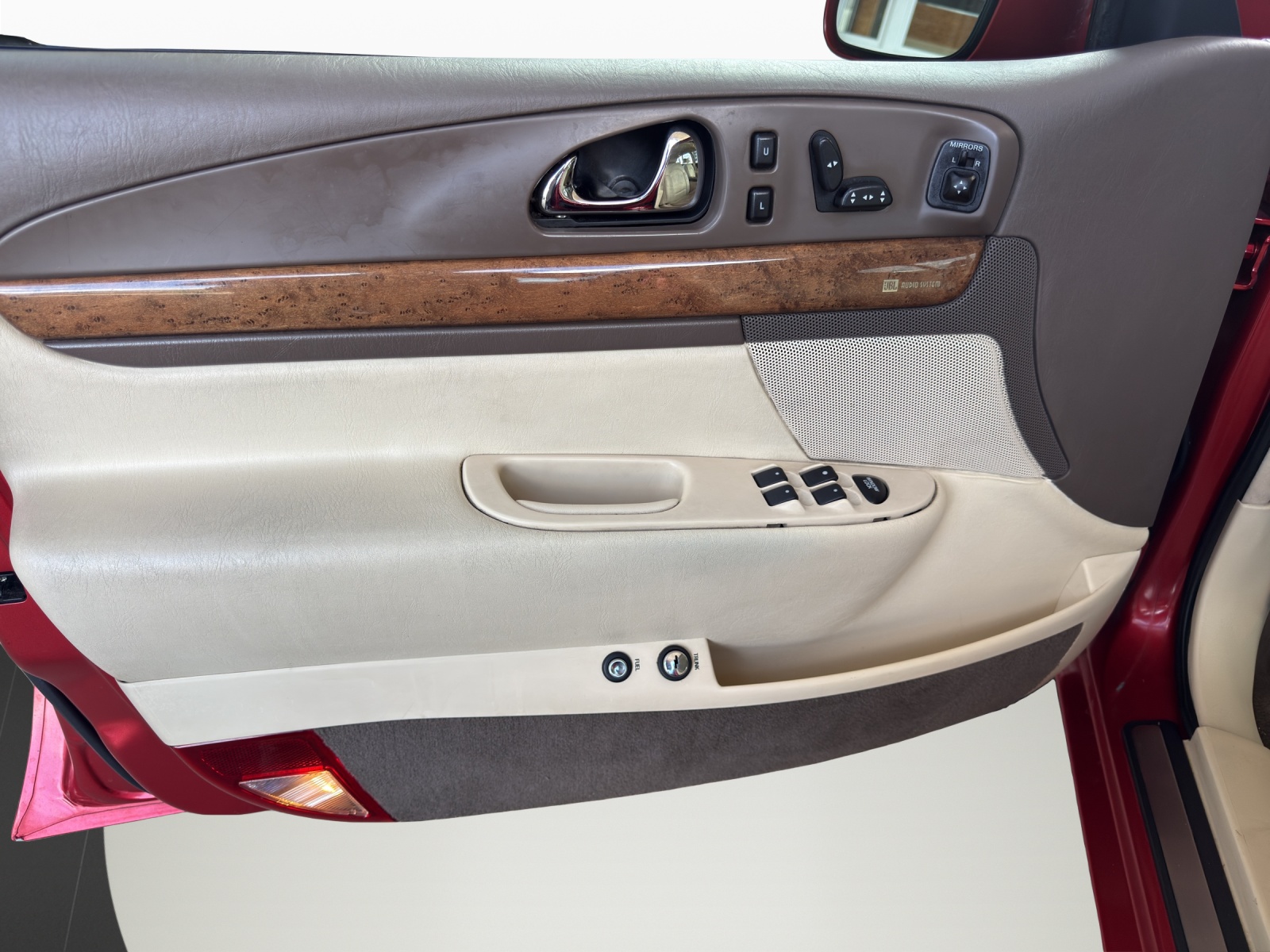 LINCOLN Continental-image-9