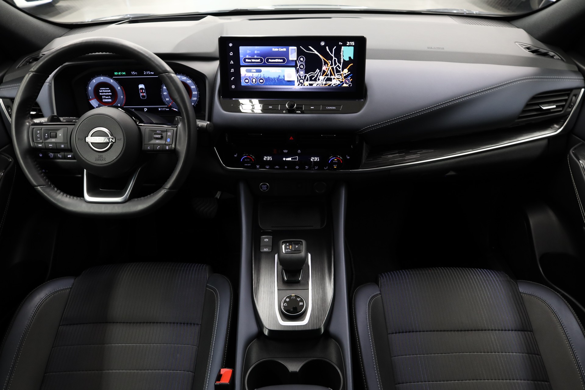 NISSAN Qashqai 1.3 DIG-T Tekna 4x4-image-12