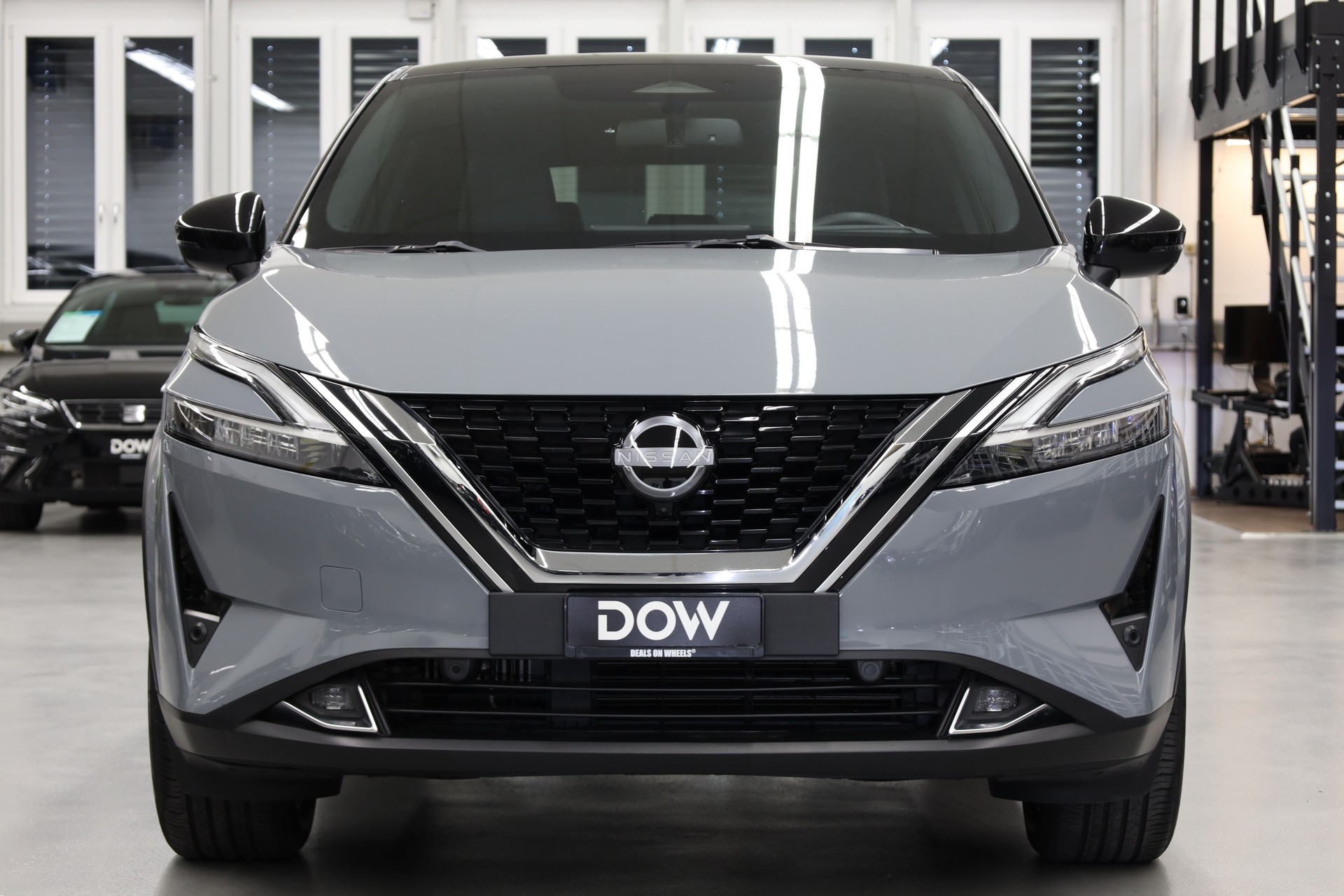 NISSAN Qashqai 1.3 DIG-T Tekna 4x4-showroom-element-3