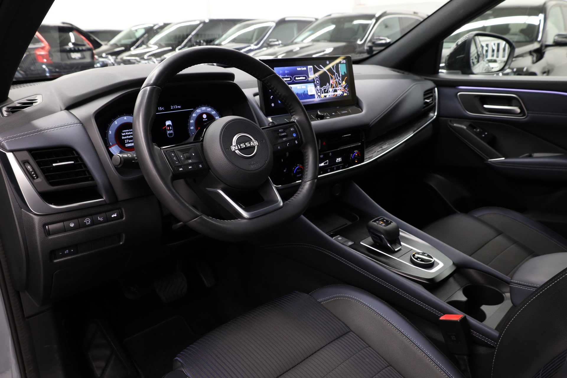 NISSAN Qashqai 1.3 DIG-T Tekna 4x4-image-16
