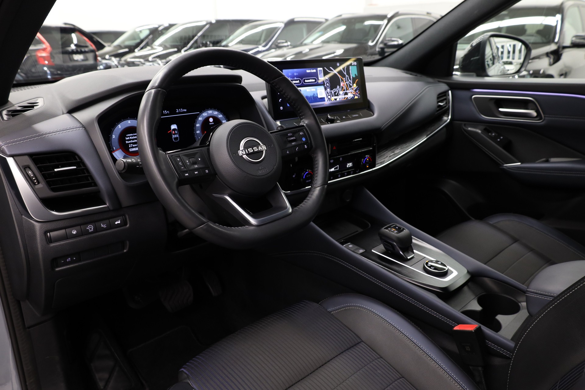 NISSAN Qashqai 1.3 DIG-T Tekna 4x4-image-16