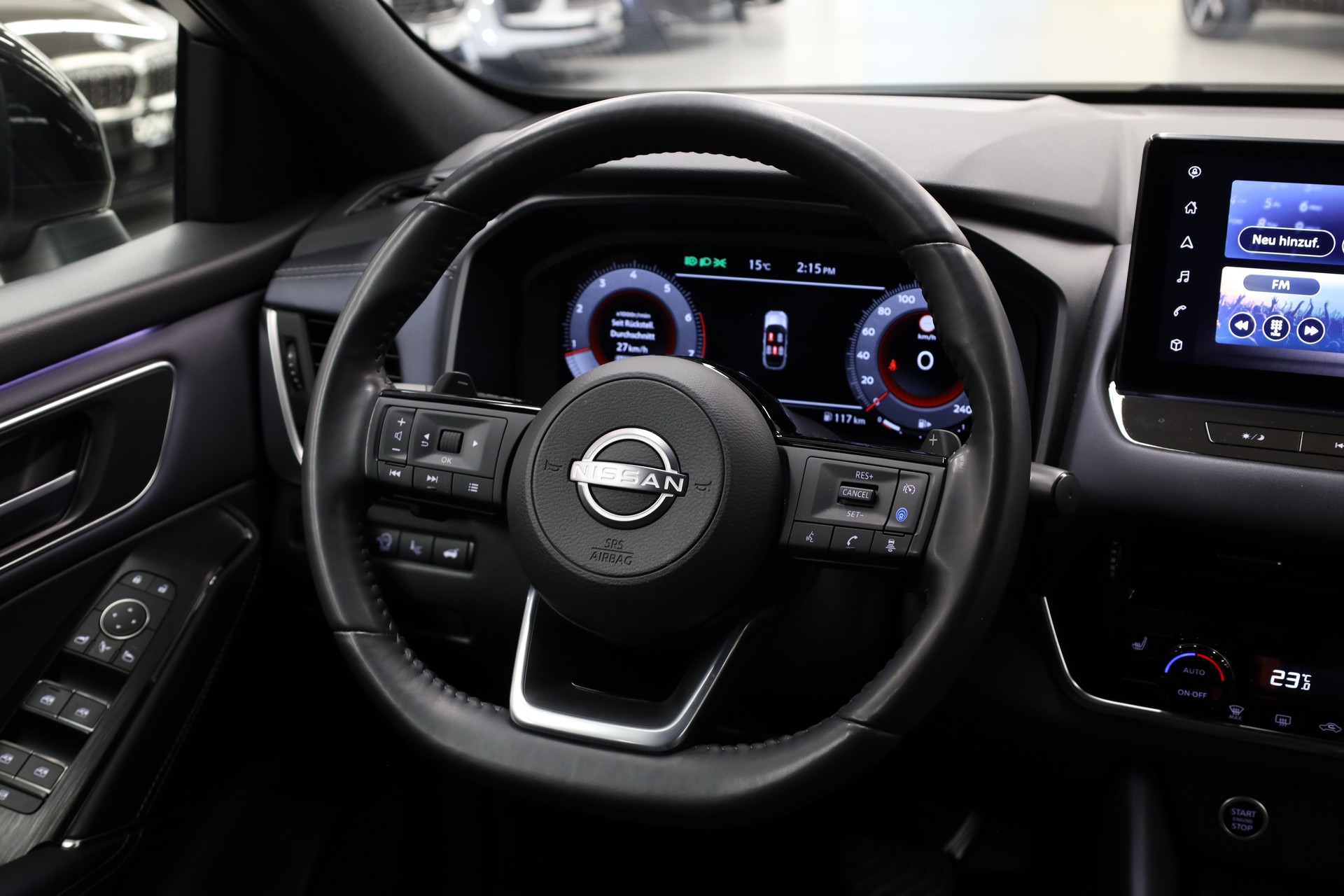 NISSAN Qashqai 1.3 DIG-T Tekna 4x4-image-18