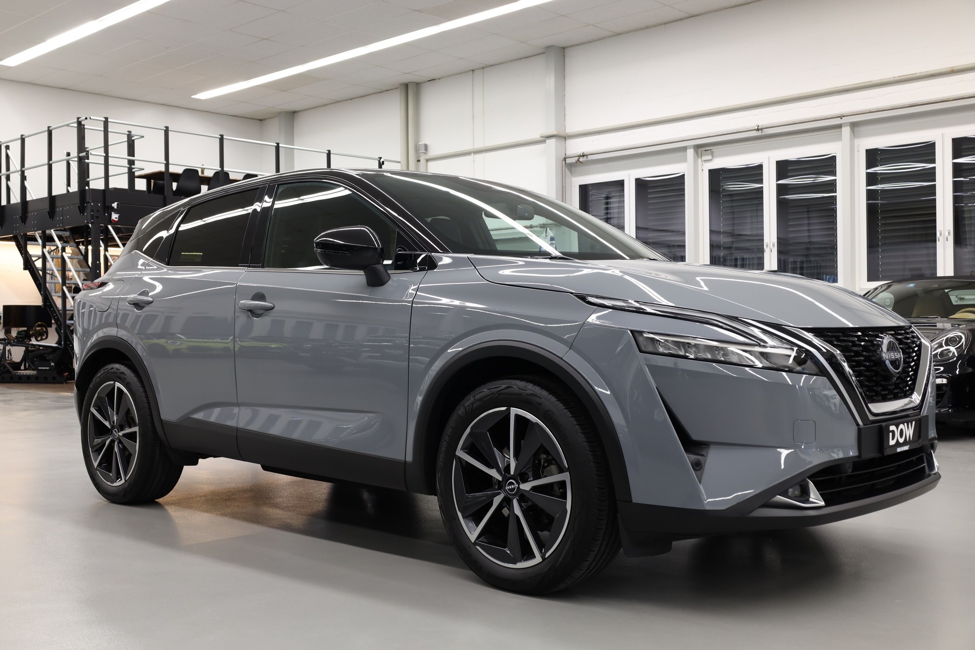 NISSAN Qashqai 1.3 DIG-T Tekna 4x4-showroom-element-1