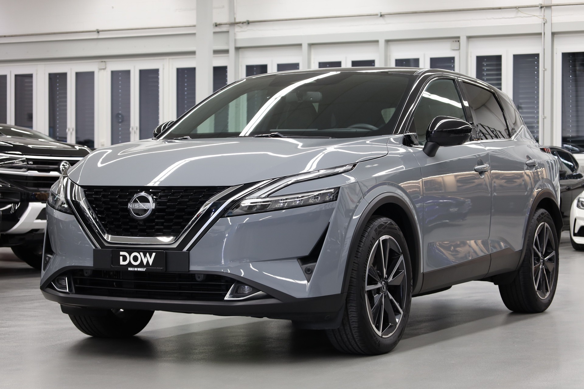 NISSAN Qashqai 1.3 DIG-T Tekna 4x4-showroom-element-2