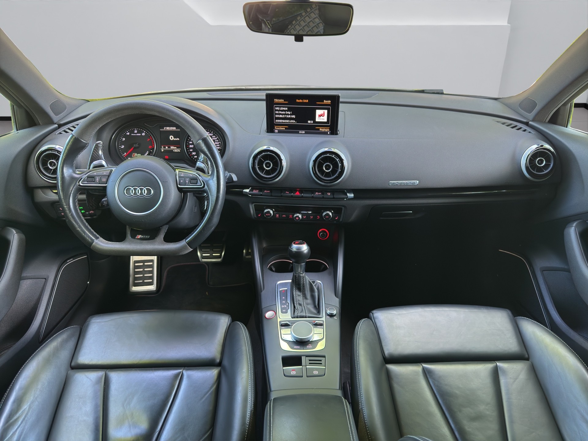 AUDI RS3 2.5 TSI quattro S-tronic-image-9