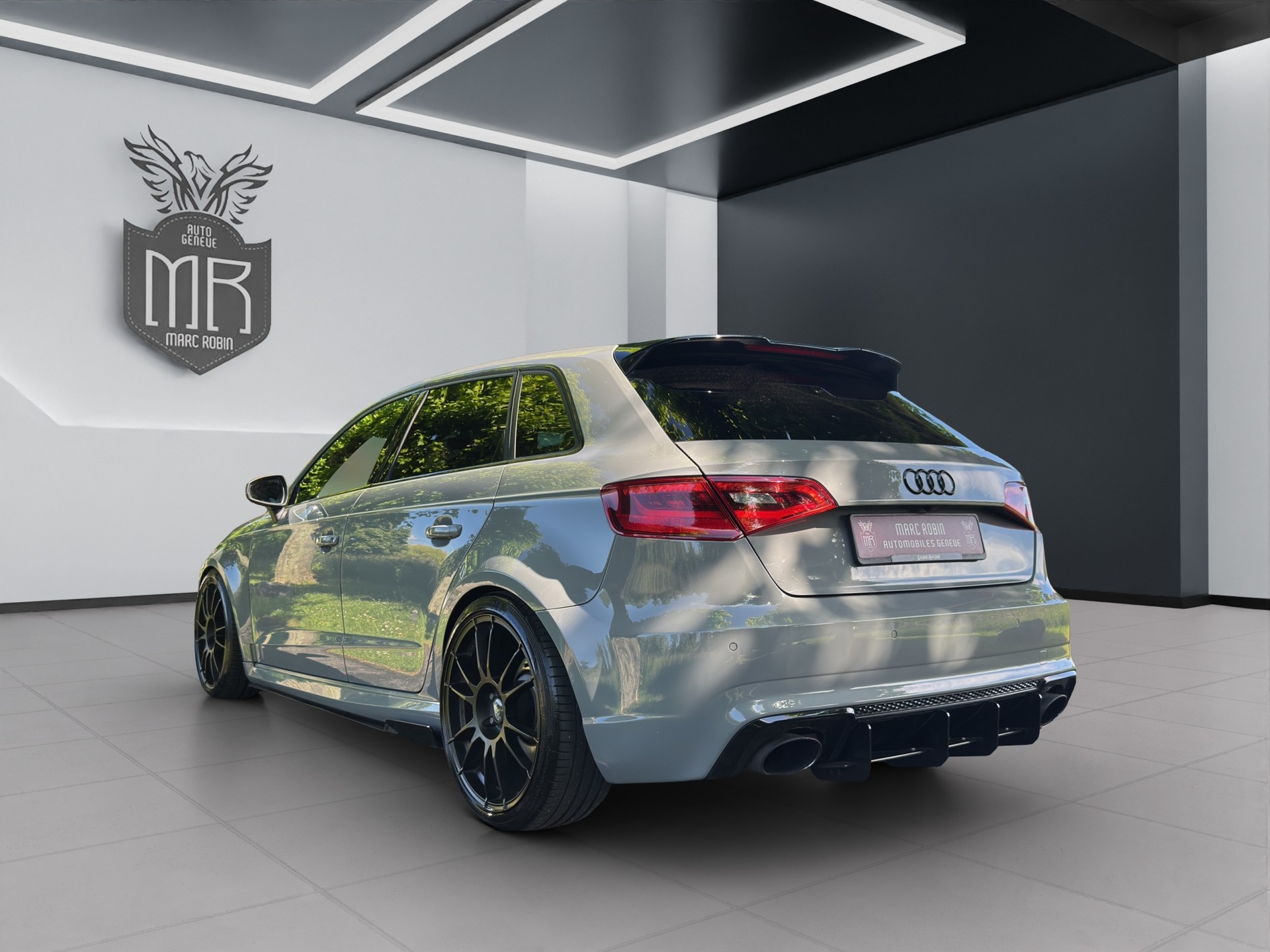 AUDI RS3 2.5 TSI quattro S-tronic-image-5