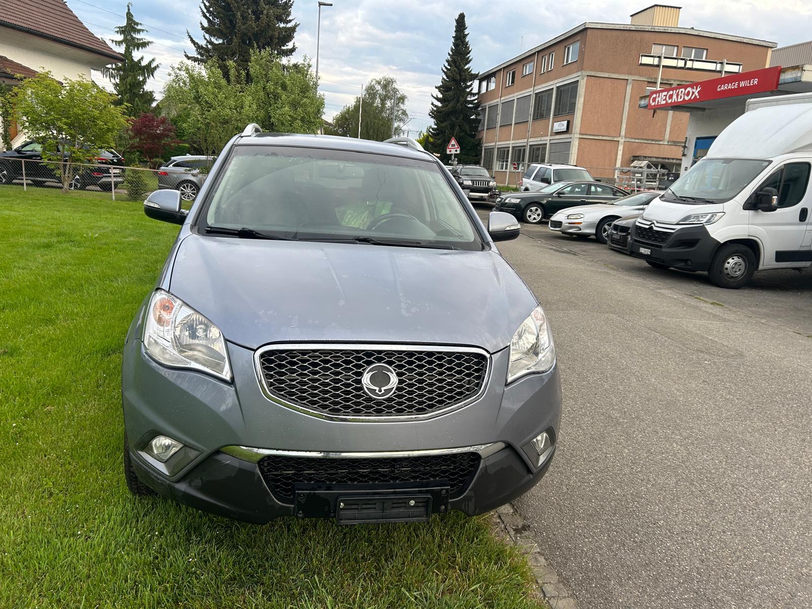 KGM-SsangYong Korando 2.0 e-XDI Quartz 4WD Automatic-image-1
