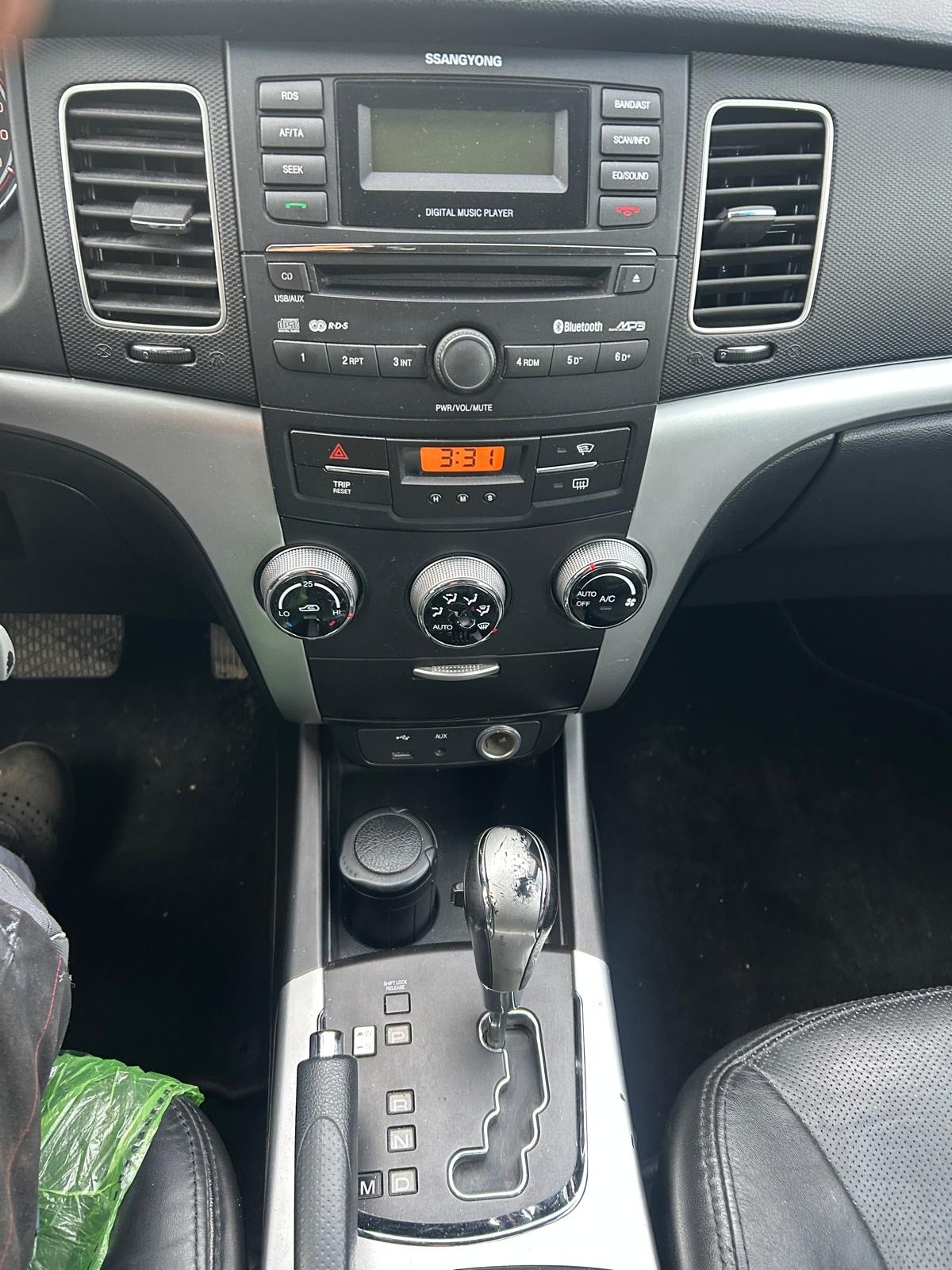 KGM-SsangYong Korando 2.0 e-XDI Quartz 4WD Automatic-image-9