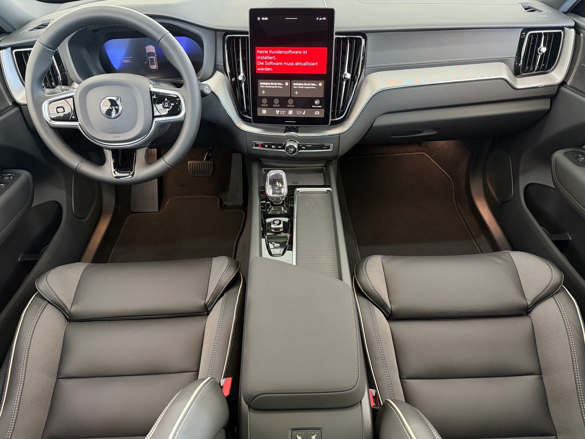 VOLVO XC60 2.0 T6 TE Black Edition e-image-4