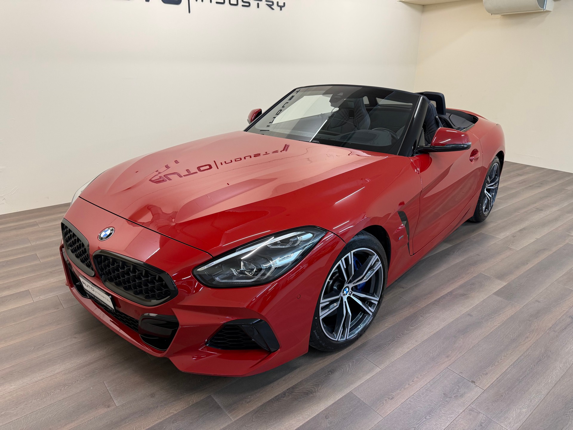 BMW Z4 M40i Steptronic-showroom-element-1