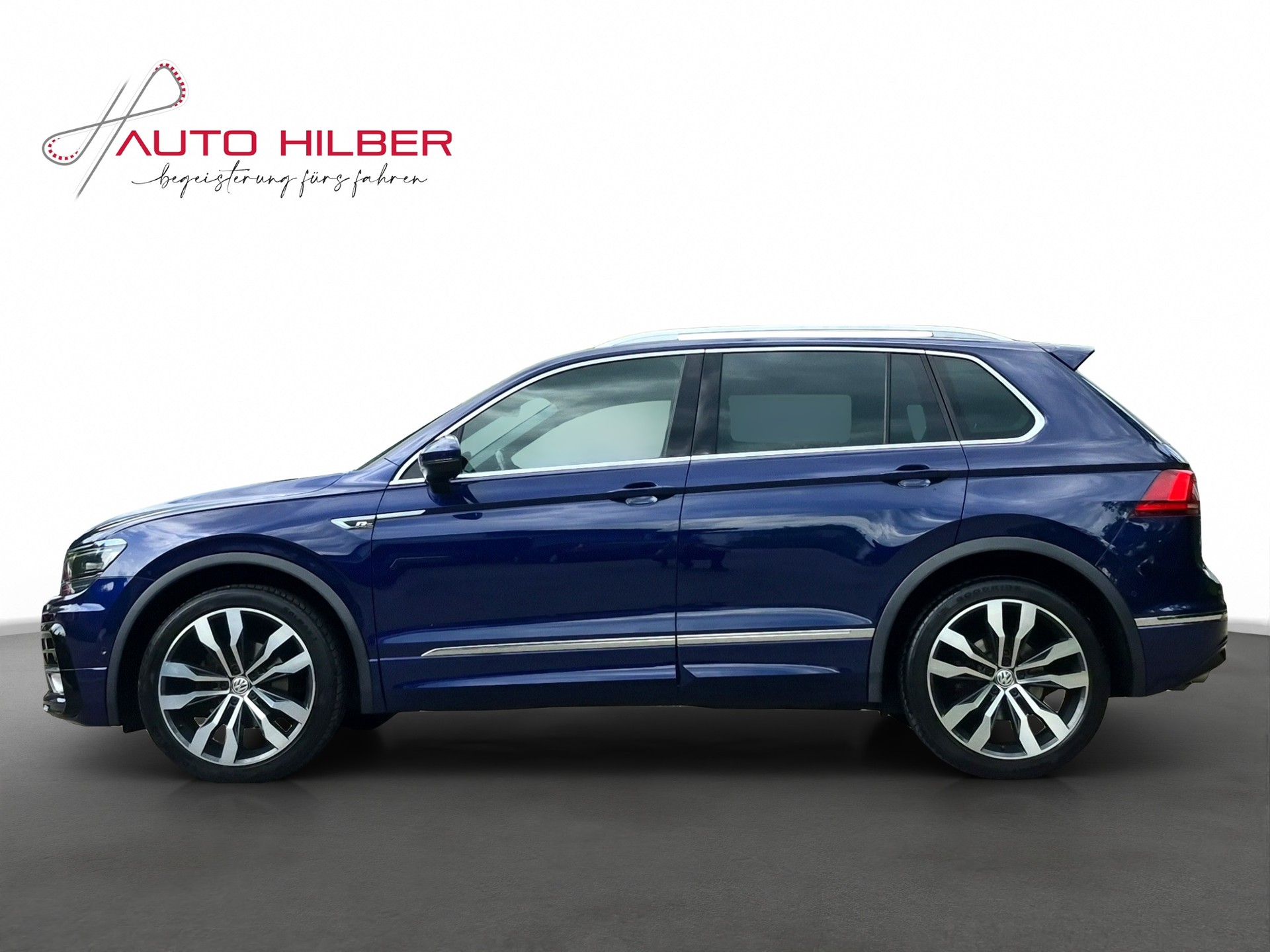 VW Tiguan 2.0 TDI SCR R-Line Highline4Motion DSG-image-2