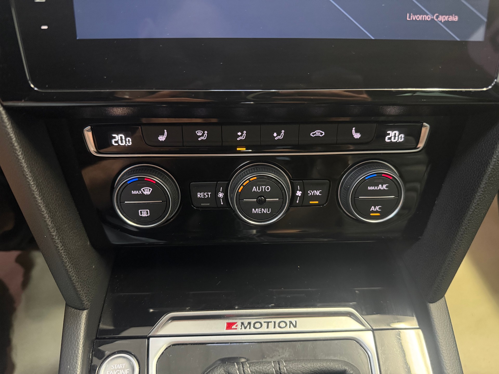 VW Passat Variant 2.0 TSI BMT Highline 4Motion DSG-image-14