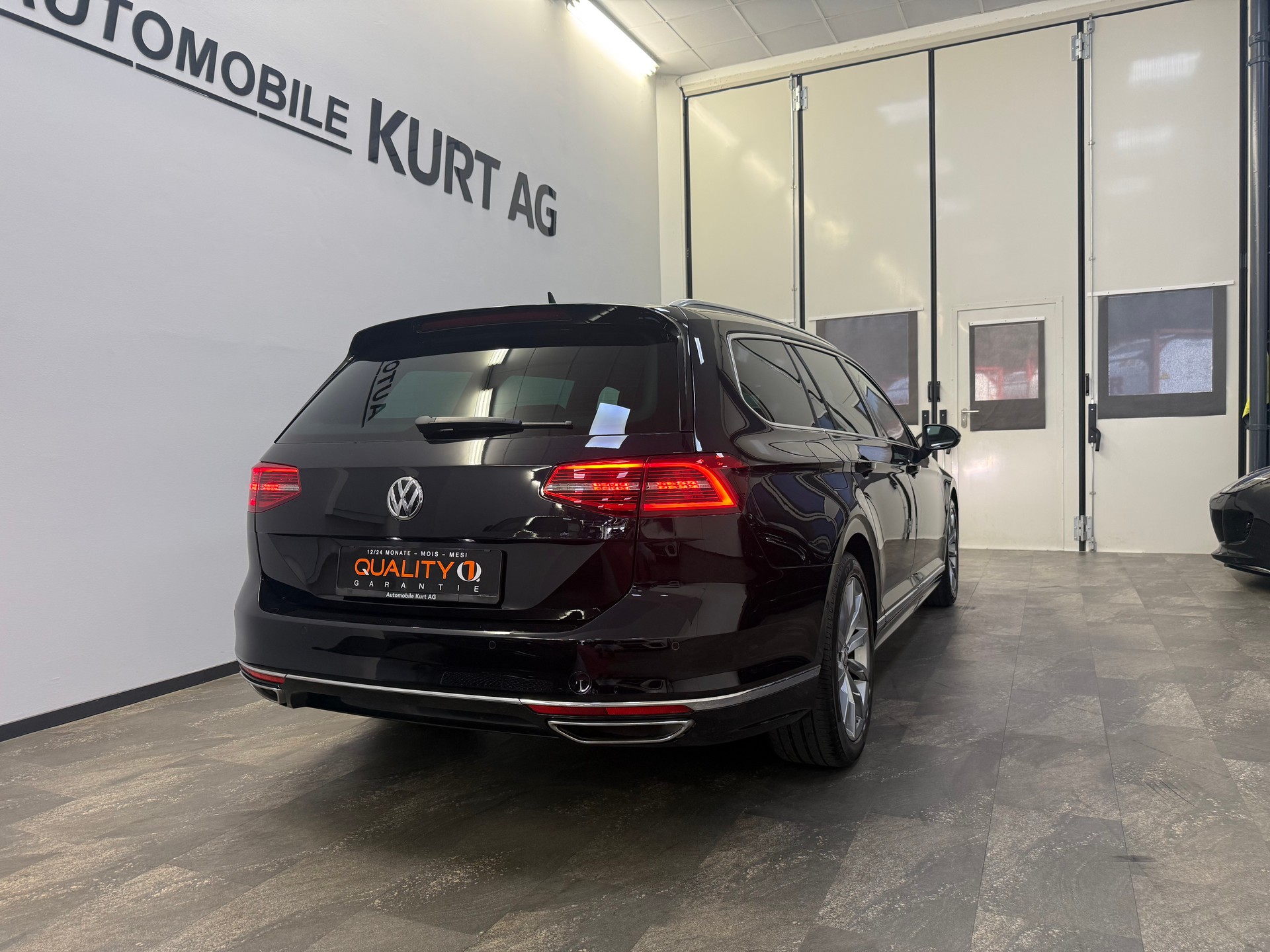 VW Passat Variant 2.0 TSI BMT Highline 4Motion DSG-image-8