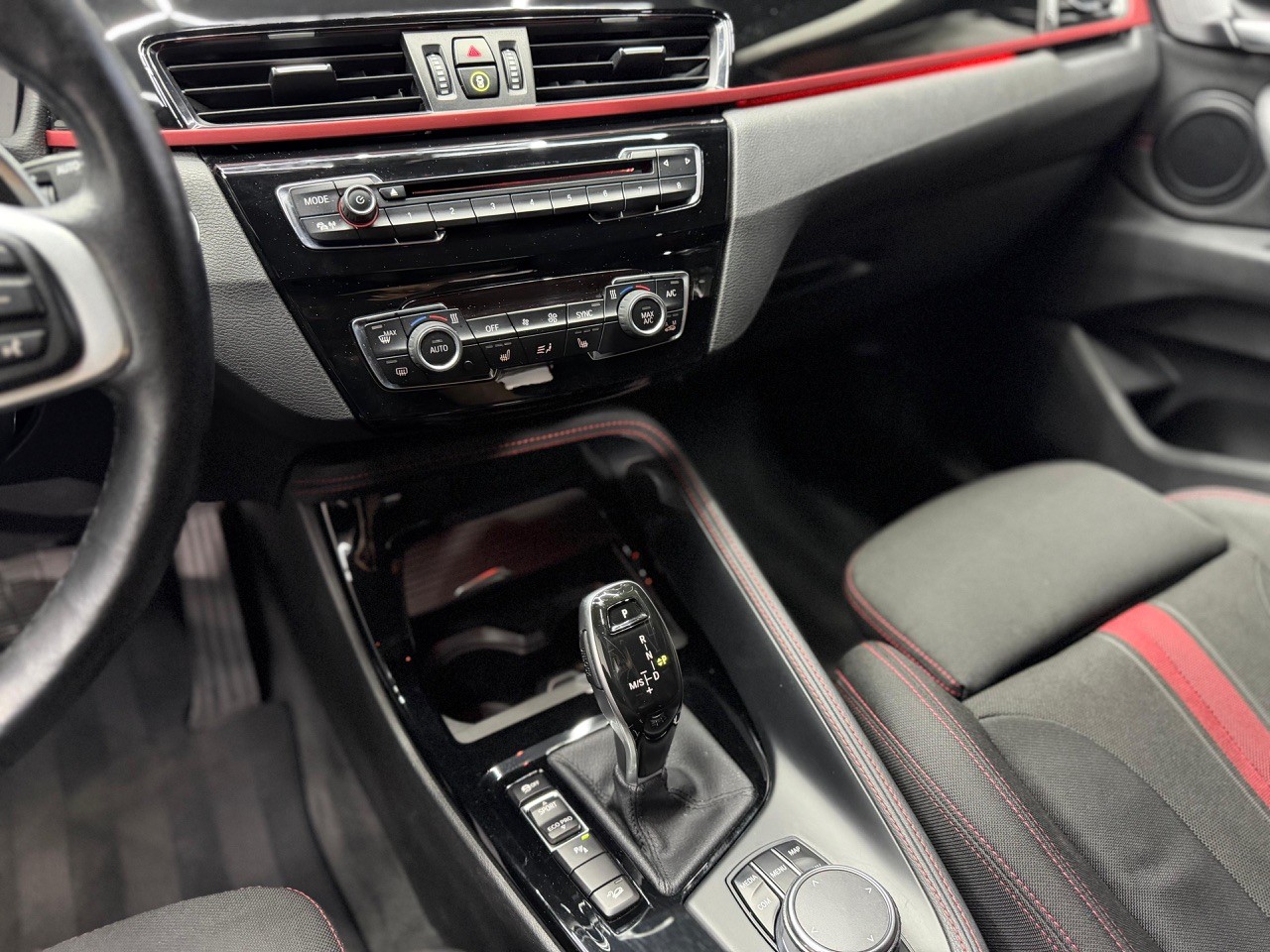 BMW X1 xDrive 18d Sport Line Steptronic-image-21