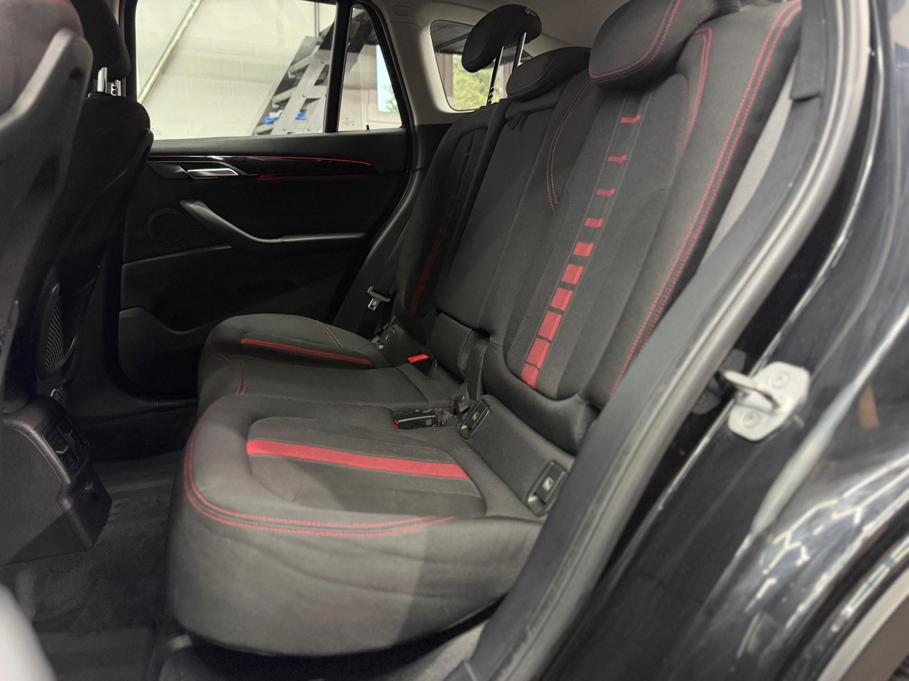 BMW X1 xDrive 18d Sport Line Steptronic-image-13