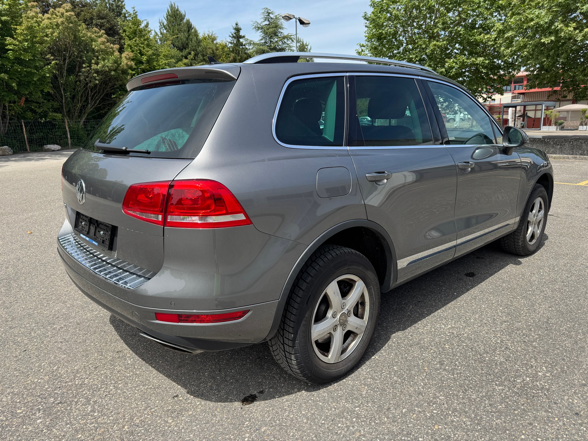 VW Touareg 3.0 TDI BlueMotion Technology Tiptronic-image-5