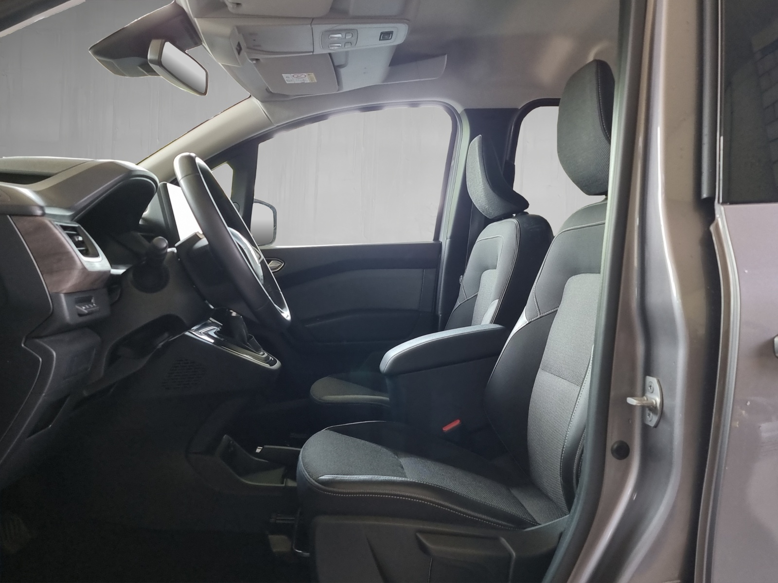 RENAULT Kangoo Kombi 1.3 TCe 130 Techno Automat-image-6