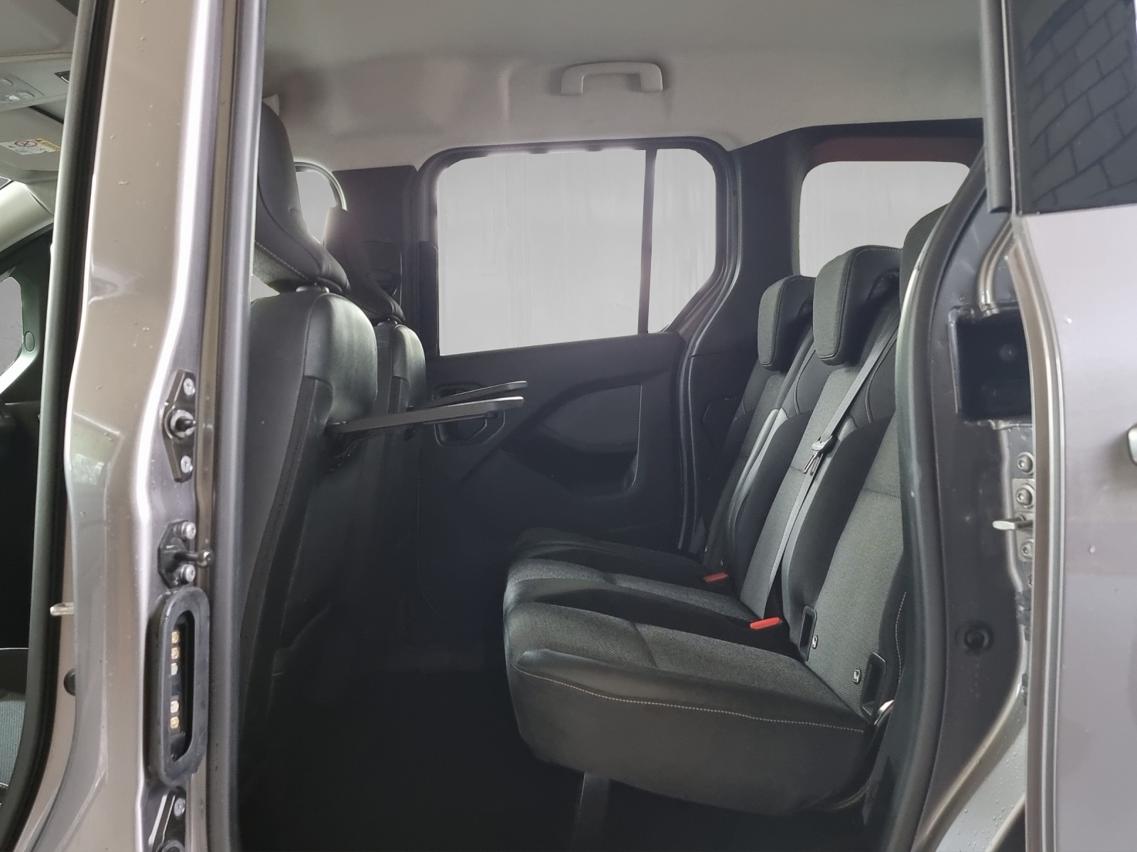 RENAULT Kangoo Kombi 1.3 TCe 130 Techno Automat-image-7