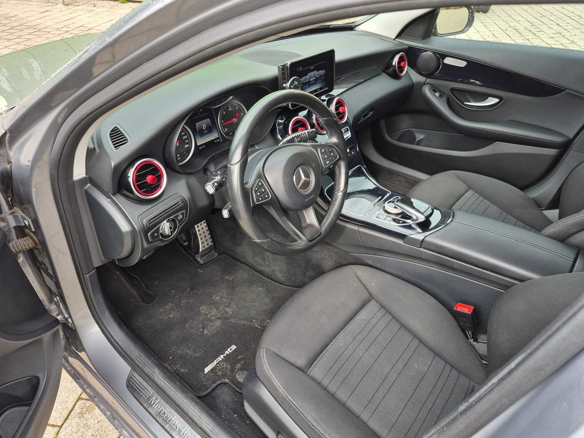 MERCEDES-BENZ C 250 BlueTEC 4Matic 7G-Tronic-image-8