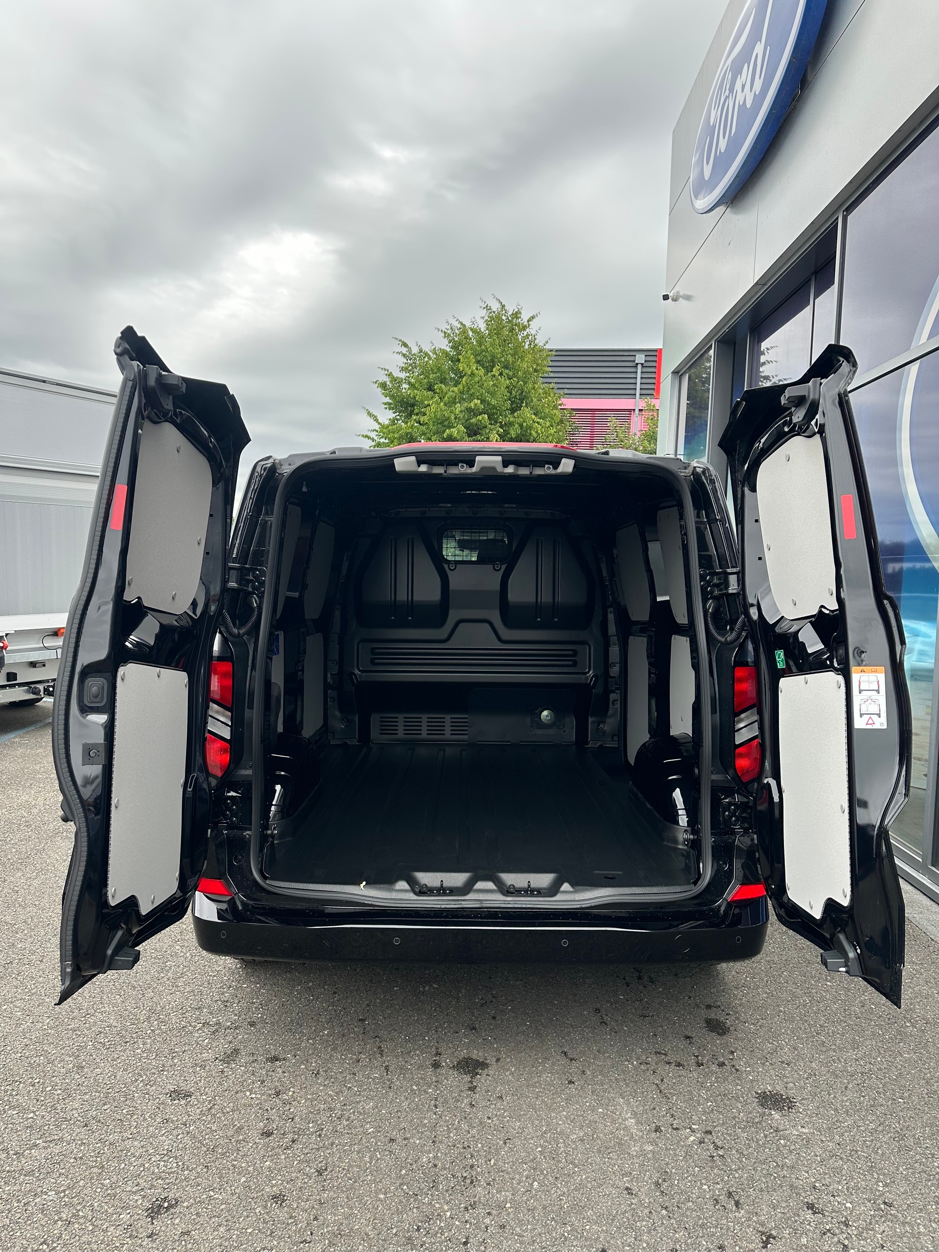 FORD Transit Custom Van 320 L1 2.0 EcoBl Ltd./170CV/Aut.-image-6
