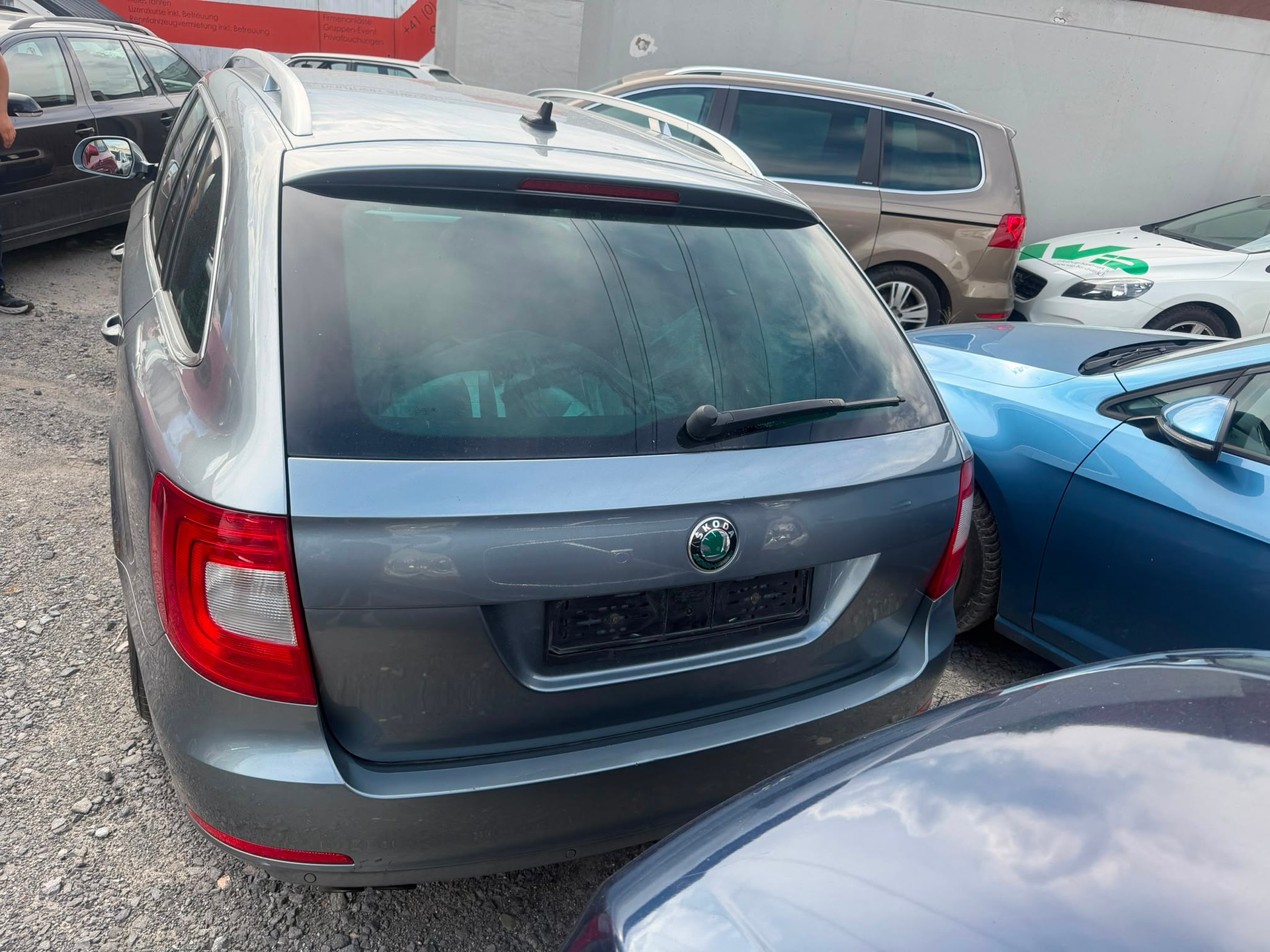 SKODA Superb Combi 3.6 FSI Ambition 4x4 DSG-image-2