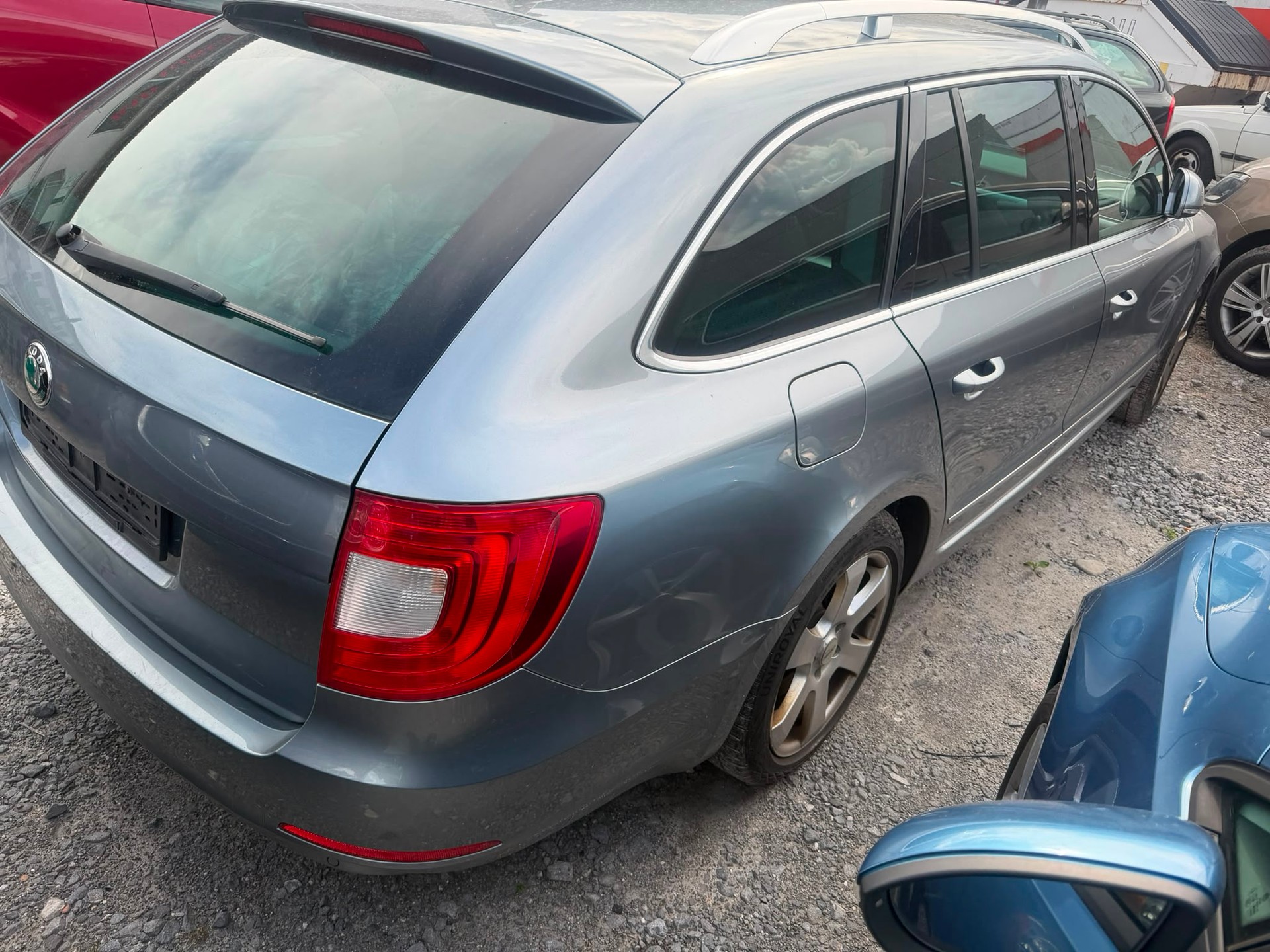 SKODA Superb Combi 3.6 FSI Ambition 4x4 DSG-image-3