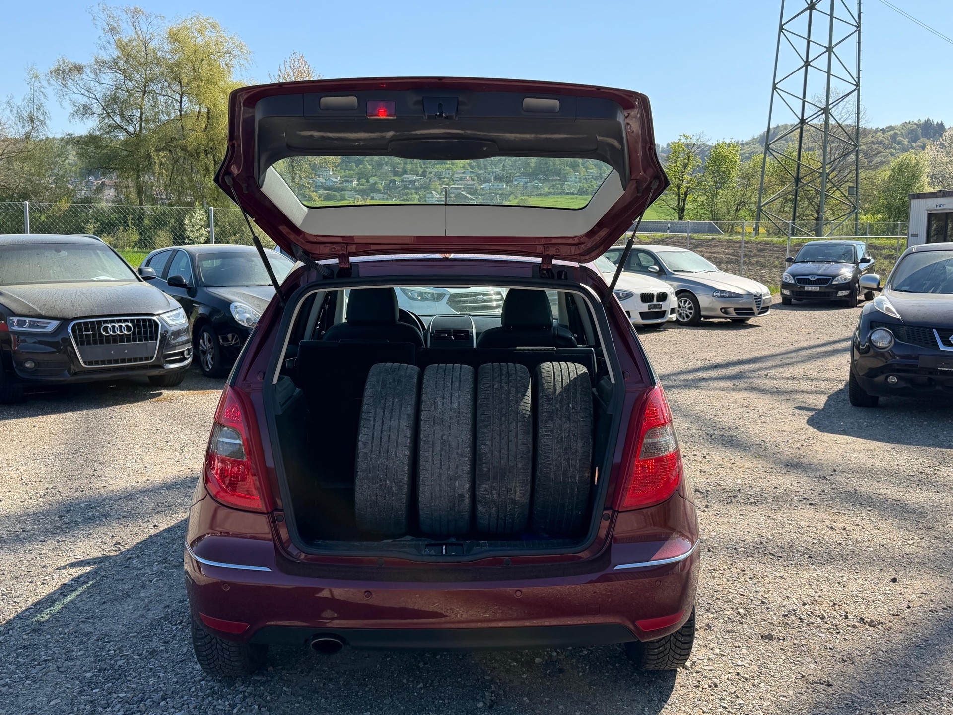 MERCEDES-BENZ A 180-image-13