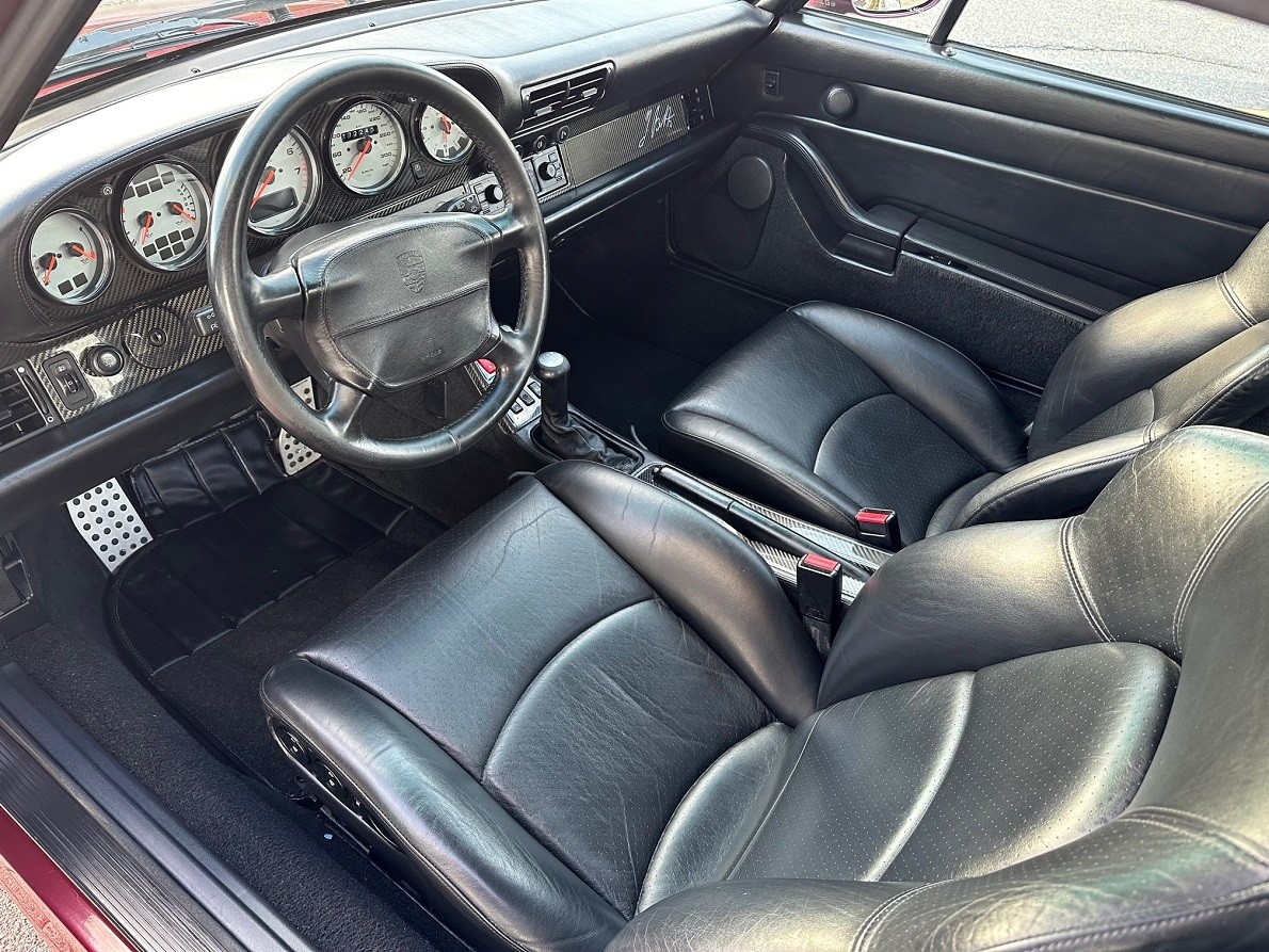 PORSCHE 911 Turbo-image-7