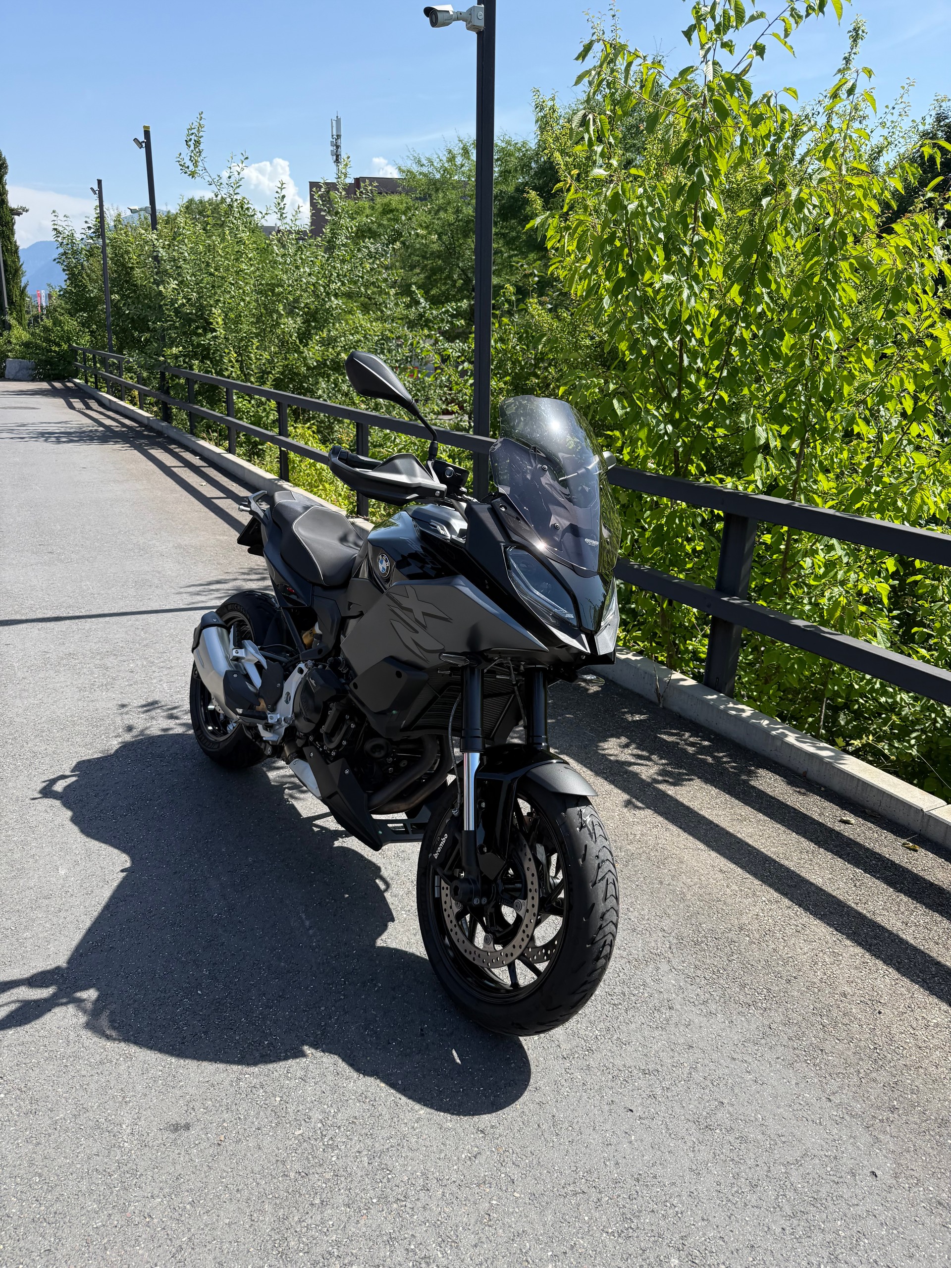 BMW F 900 XR Triple Black-image-0