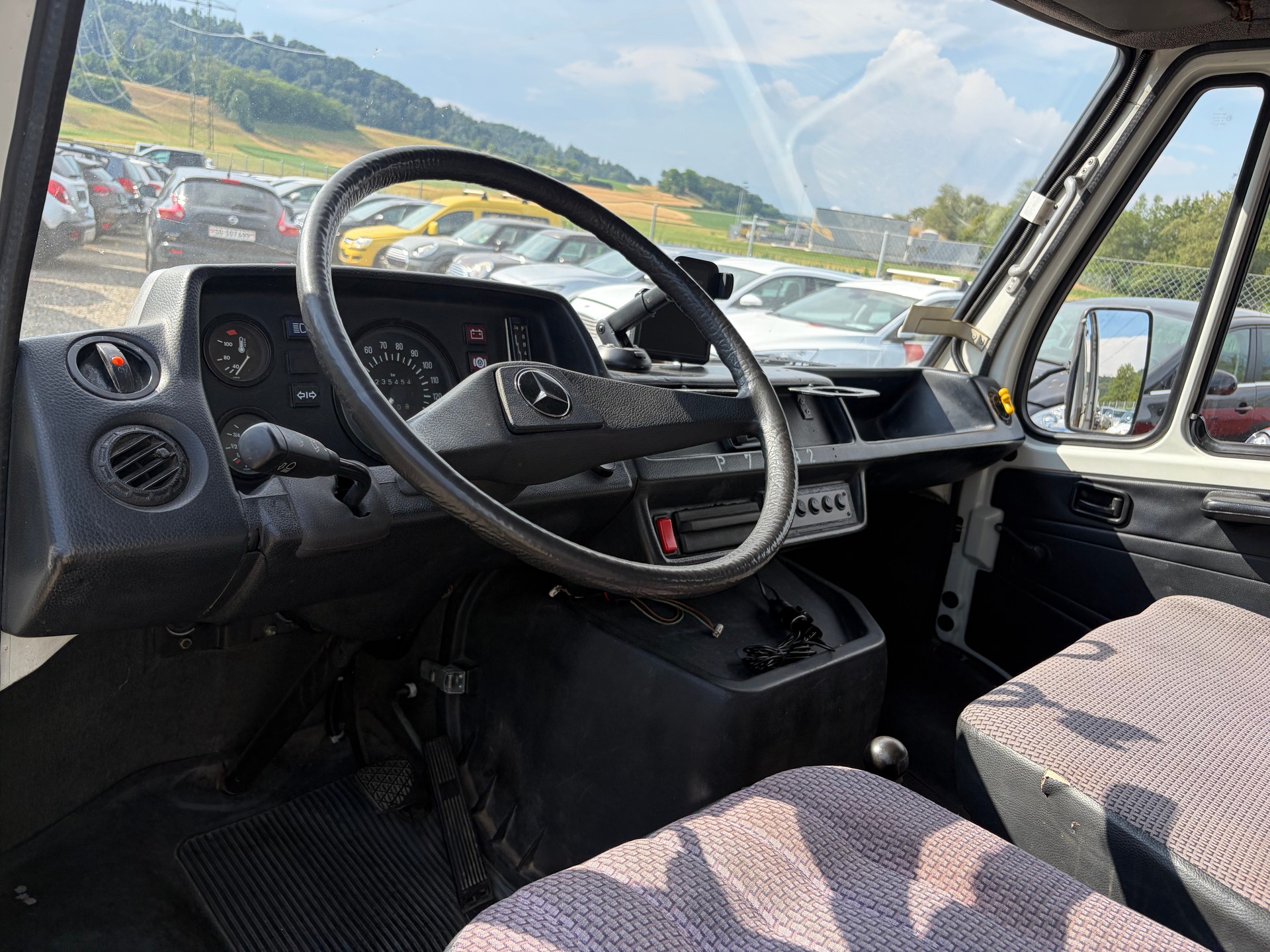MERCEDES-BENZ 310 (602/35)-image-13