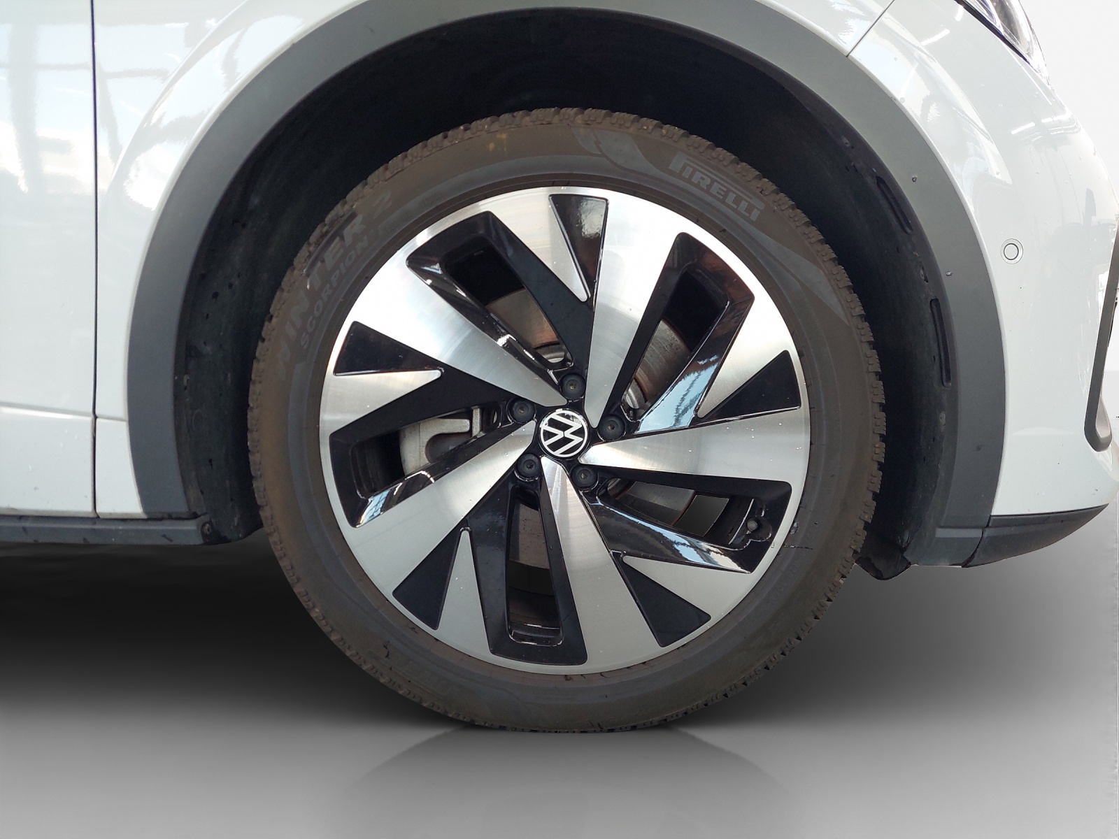 VW ID.5 Pro Performance 77 kWh-image-16
