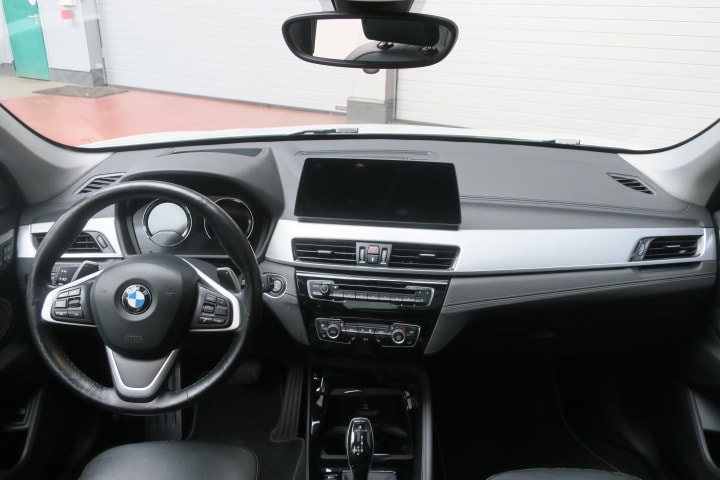 BMW X1 xDrive 25d xLine Steptronic-image-9