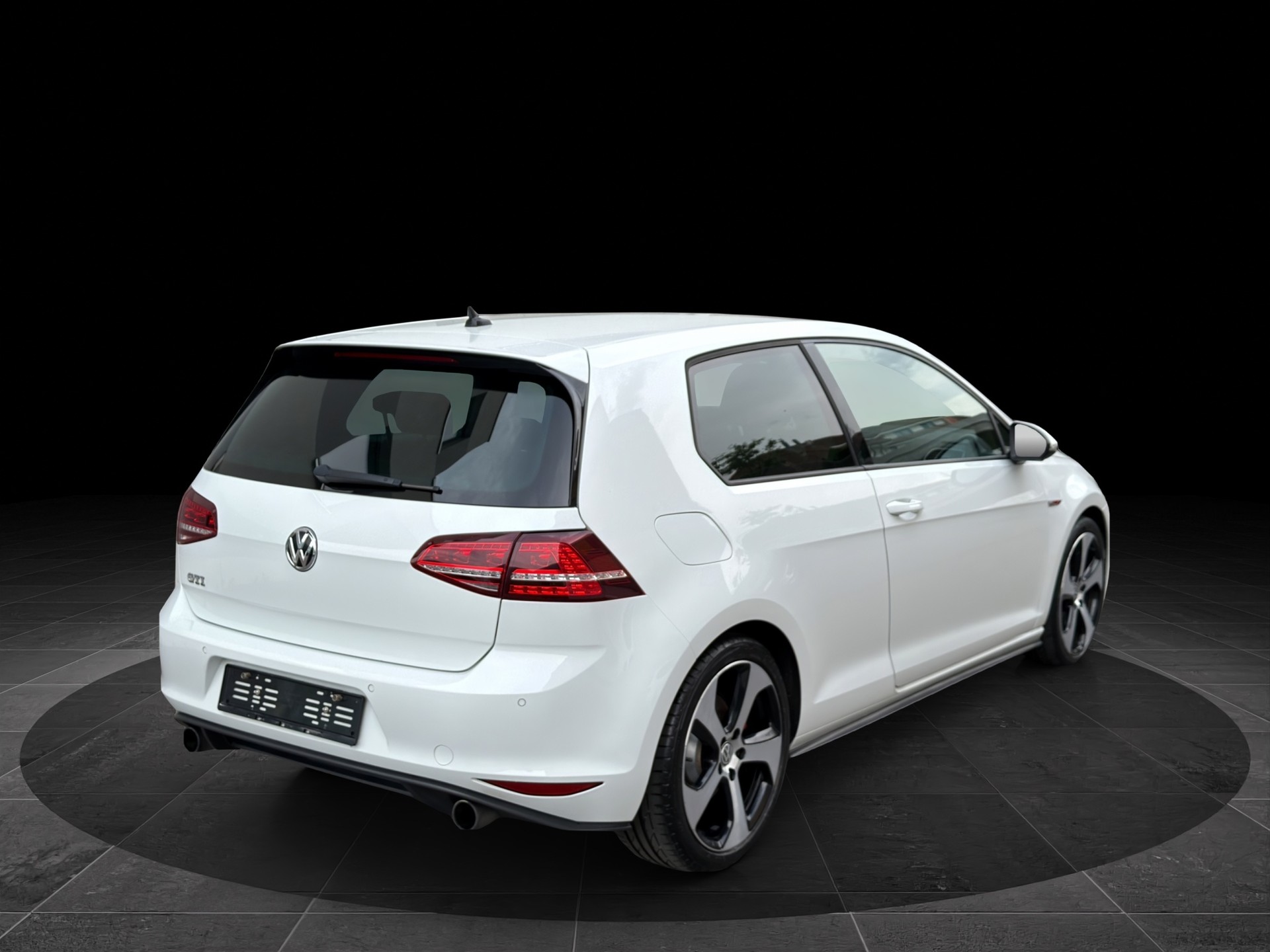 VW Golf 2.0 TSI GTI DSG-showroom-element-1