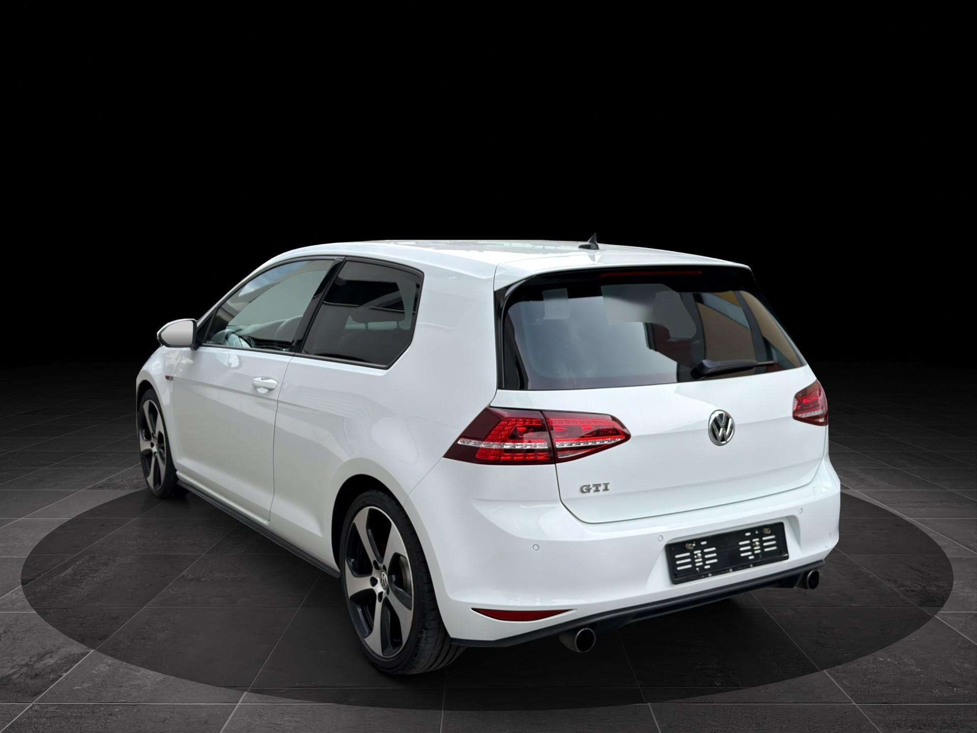 VW Golf 2.0 TSI GTI DSG-showroom-element-3