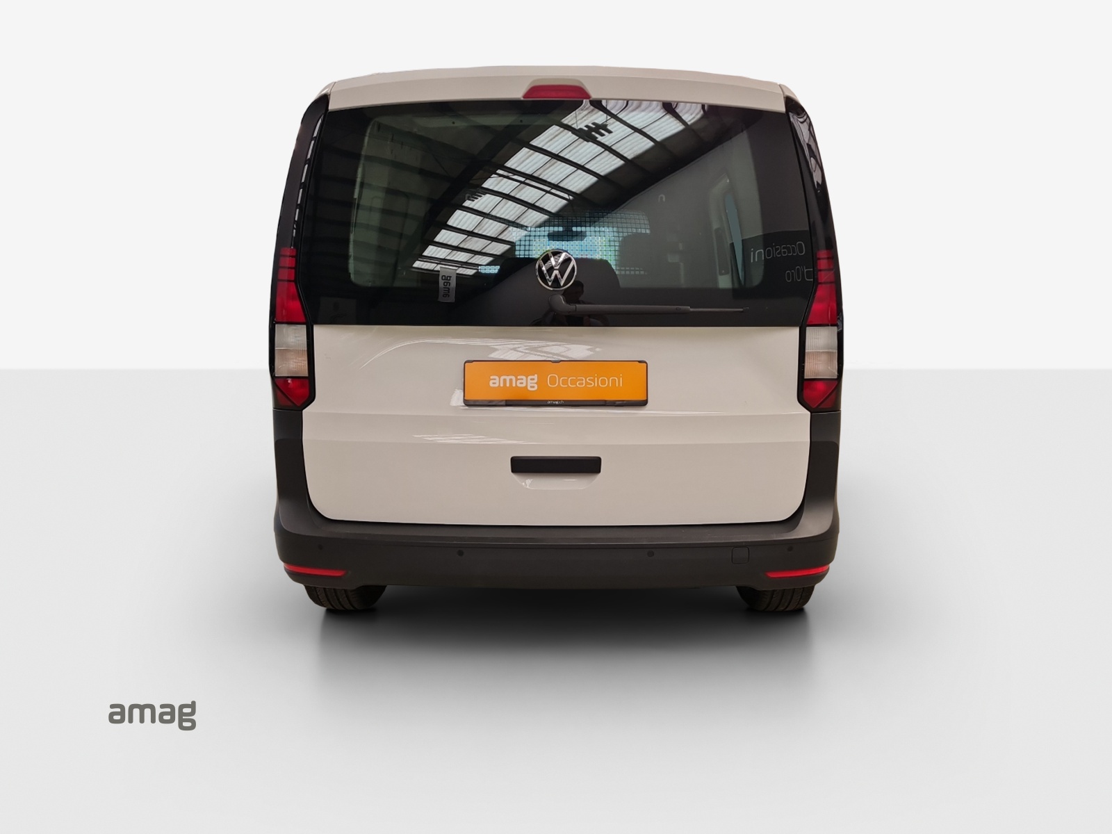 VW Caddy Cargo 2.0TDI-image-4