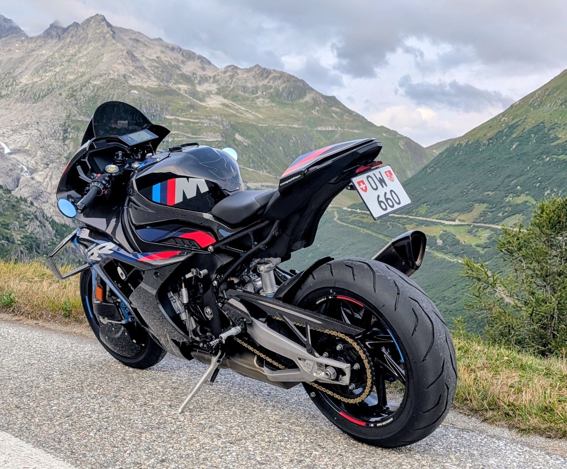 BMW M 1000 RR-image-7