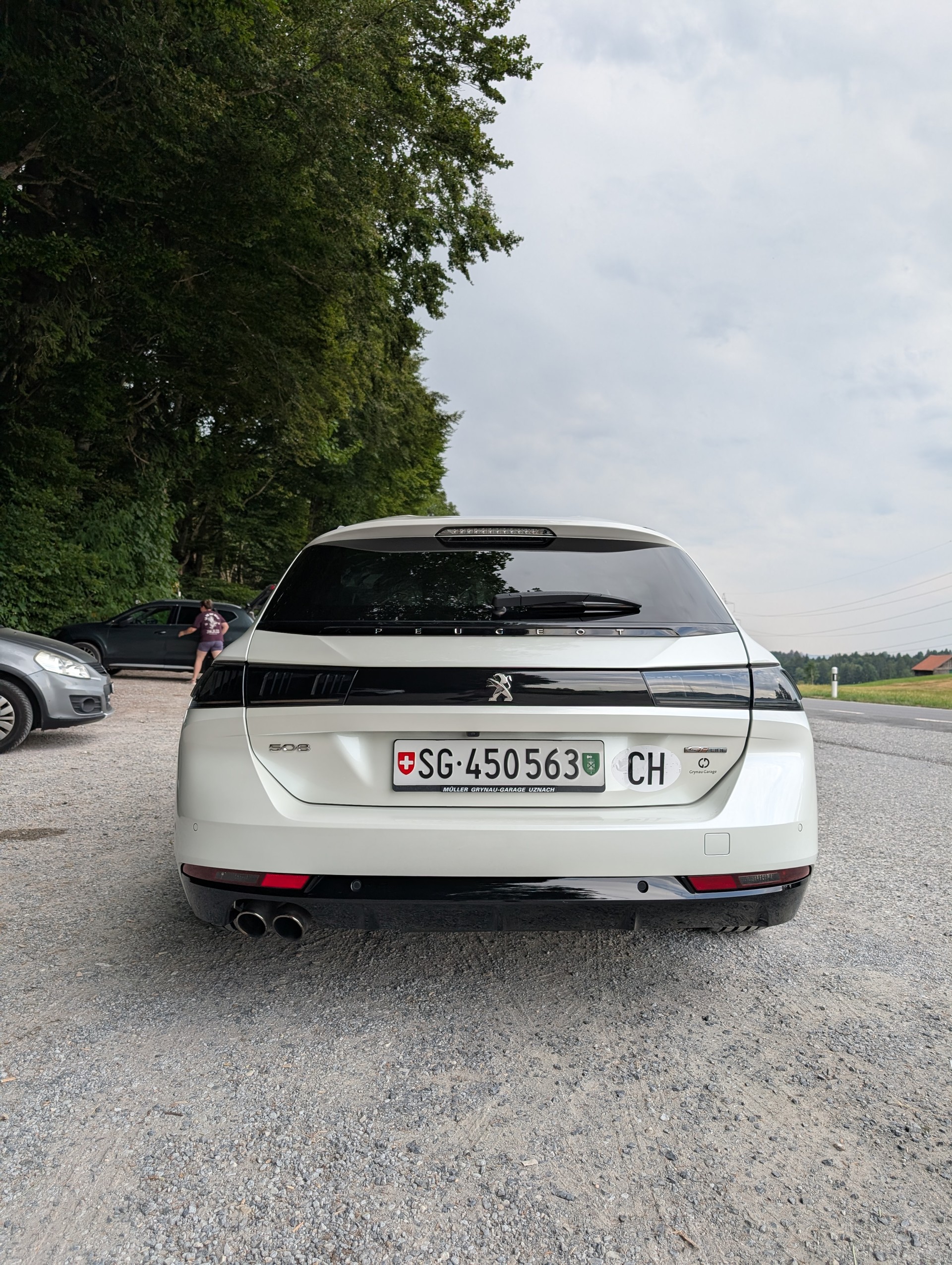 PEUGEOT 2.0 BlueHDi 180 GT Line-image-1