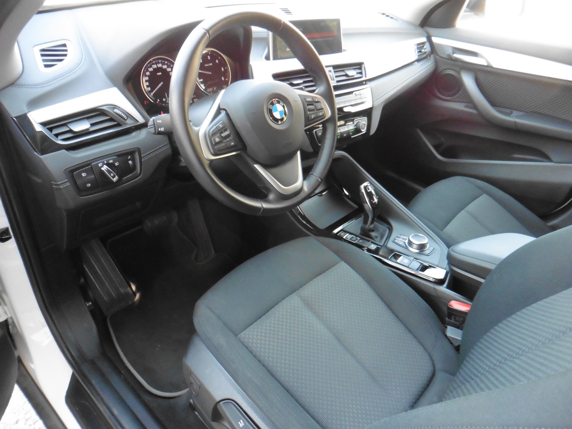 BMW X2 xDrive 18d Steptronic-image-16