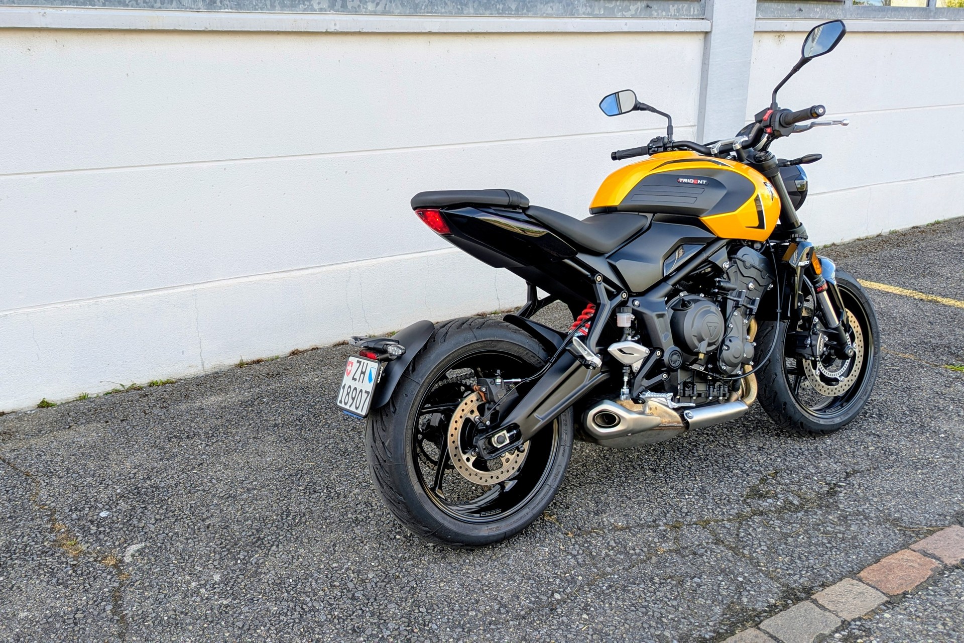 TRIUMPH Trident 660-image-2