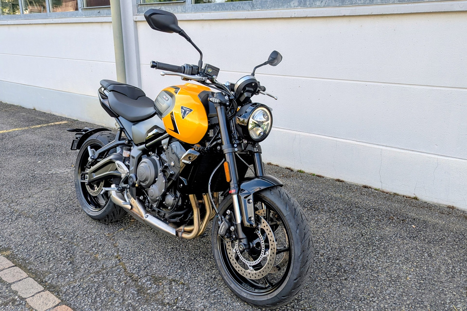 TRIUMPH Trident 660-image-1