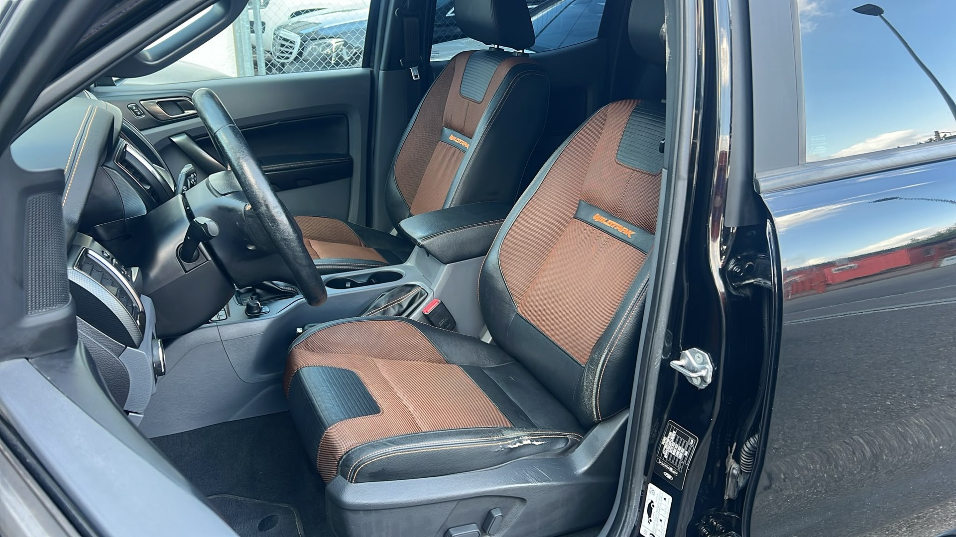 FORD Ranger Wildtrak 3.2 TDCi 4x4 A-image-11