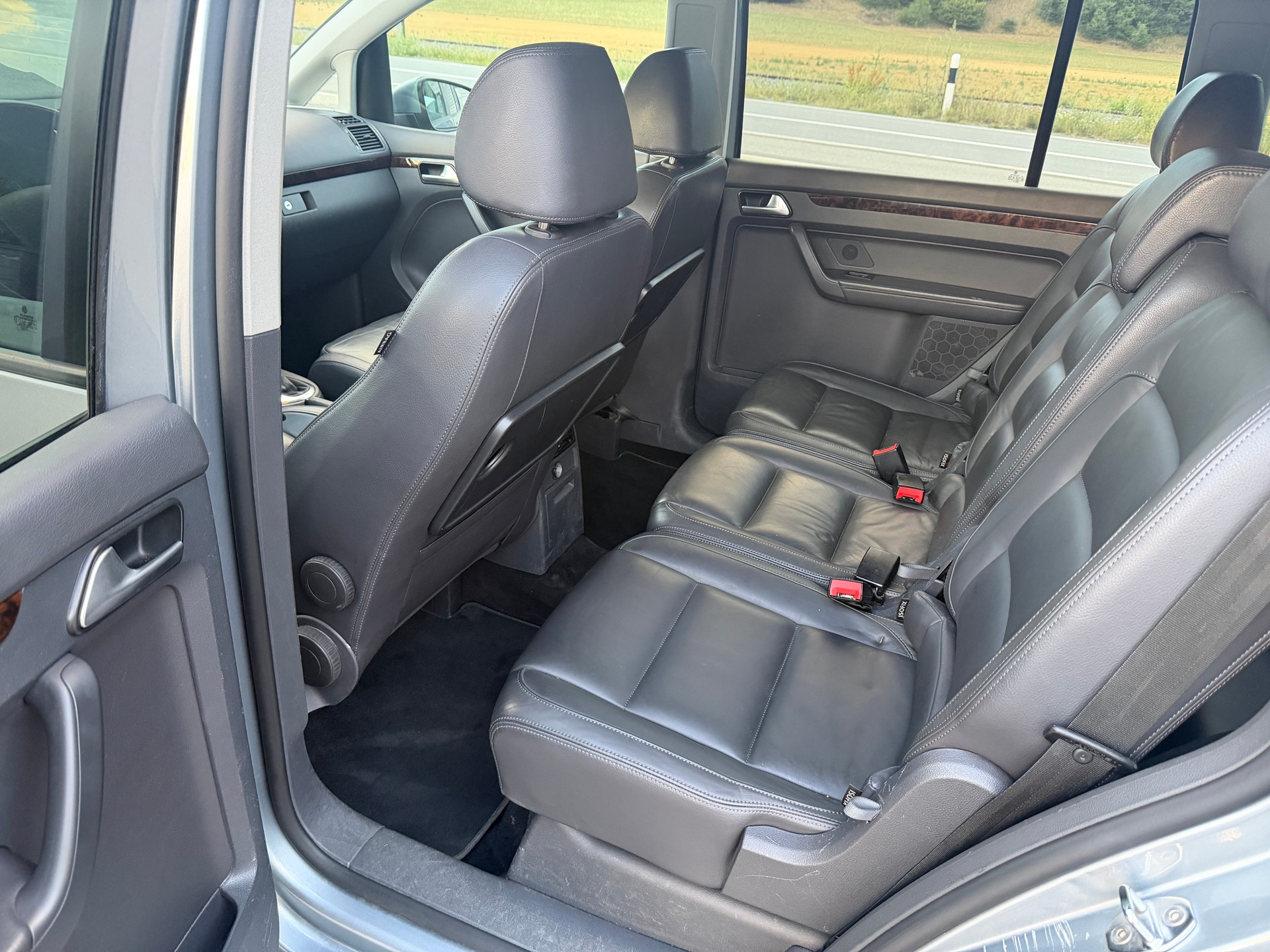VW Touran 1.4 EcoFuel Highline DSG-image-8