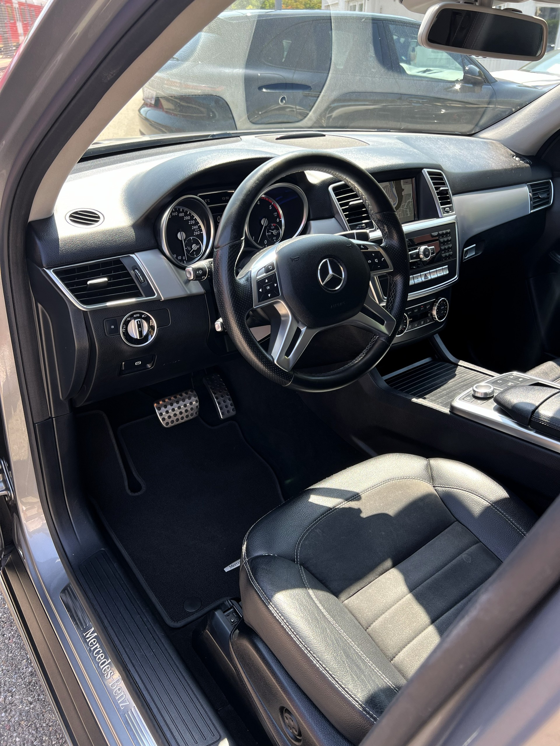 MERCEDES-BENZ ML 250 BlueTEC Executive 4Matic 7G-Tronic-image-15