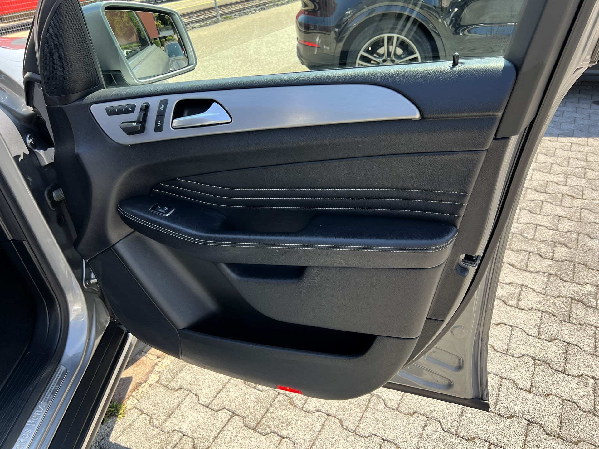 MERCEDES-BENZ ML 250 BlueTEC Executive 4Matic 7G-Tronic-image-14