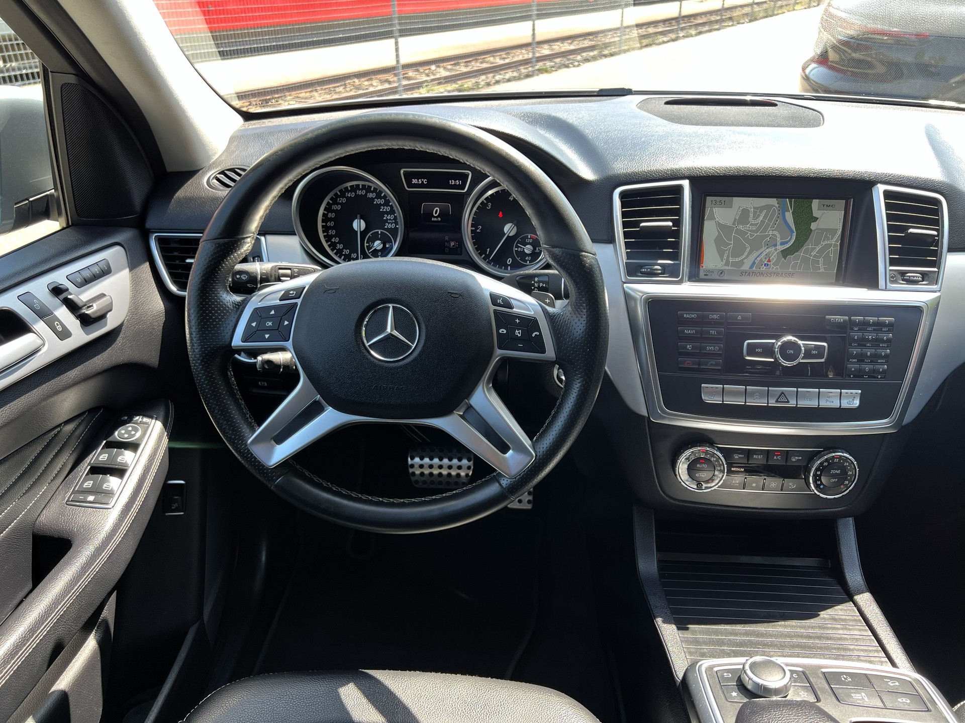 MERCEDES-BENZ ML 250 BlueTEC Executive 4Matic 7G-Tronic-image-22